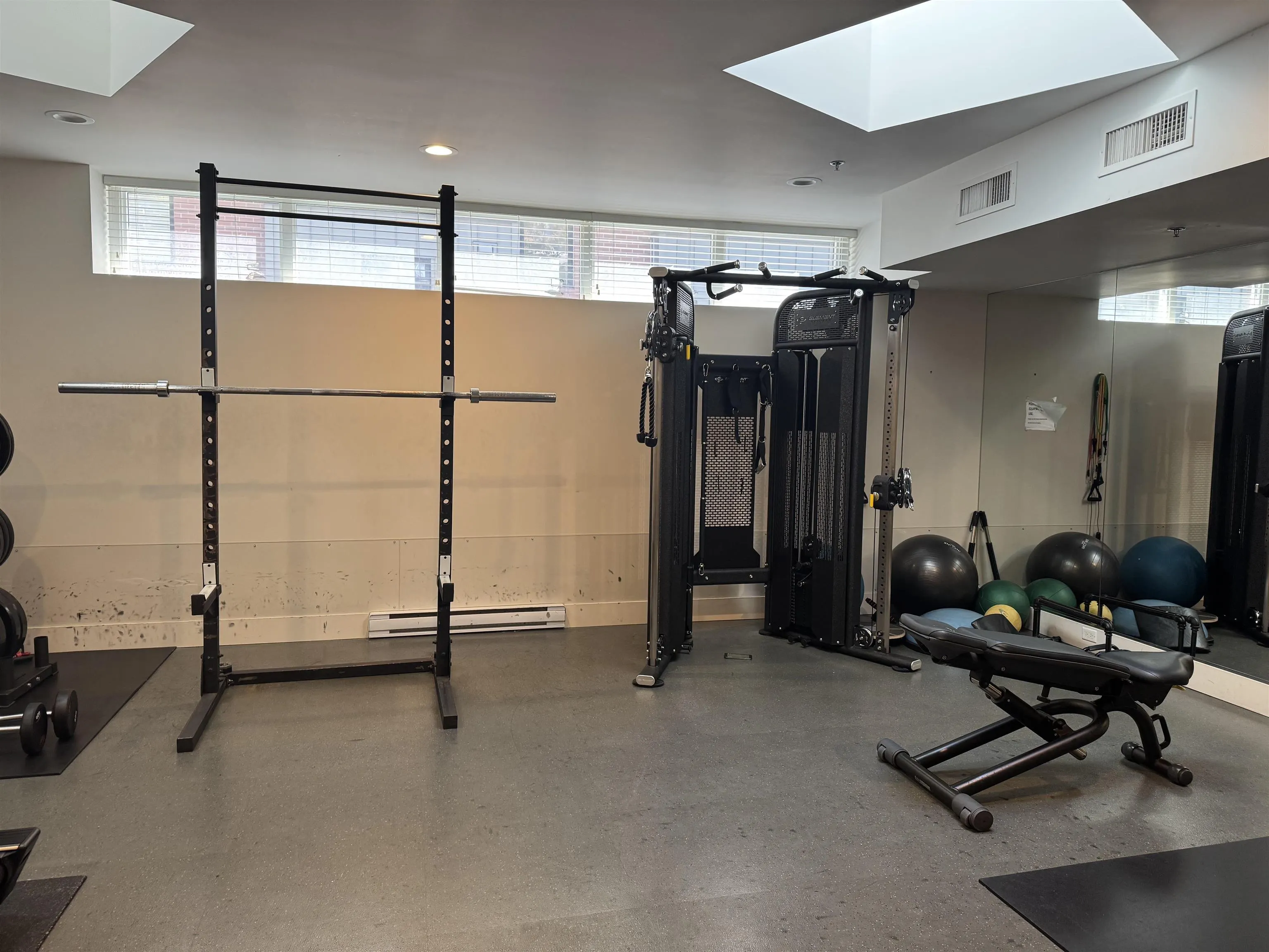 903 2788 Prince Edward Street