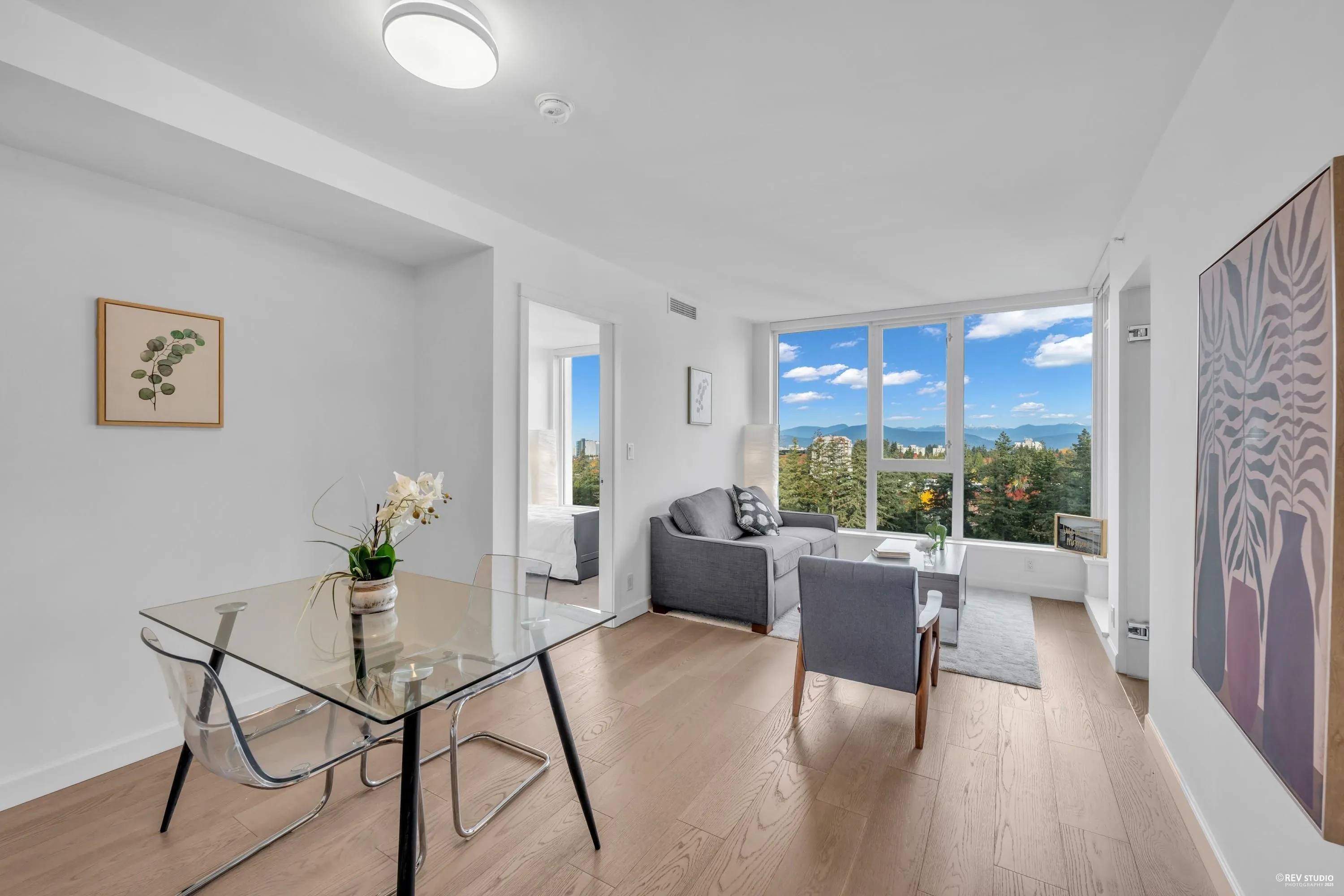 2303 3355 Binning Road