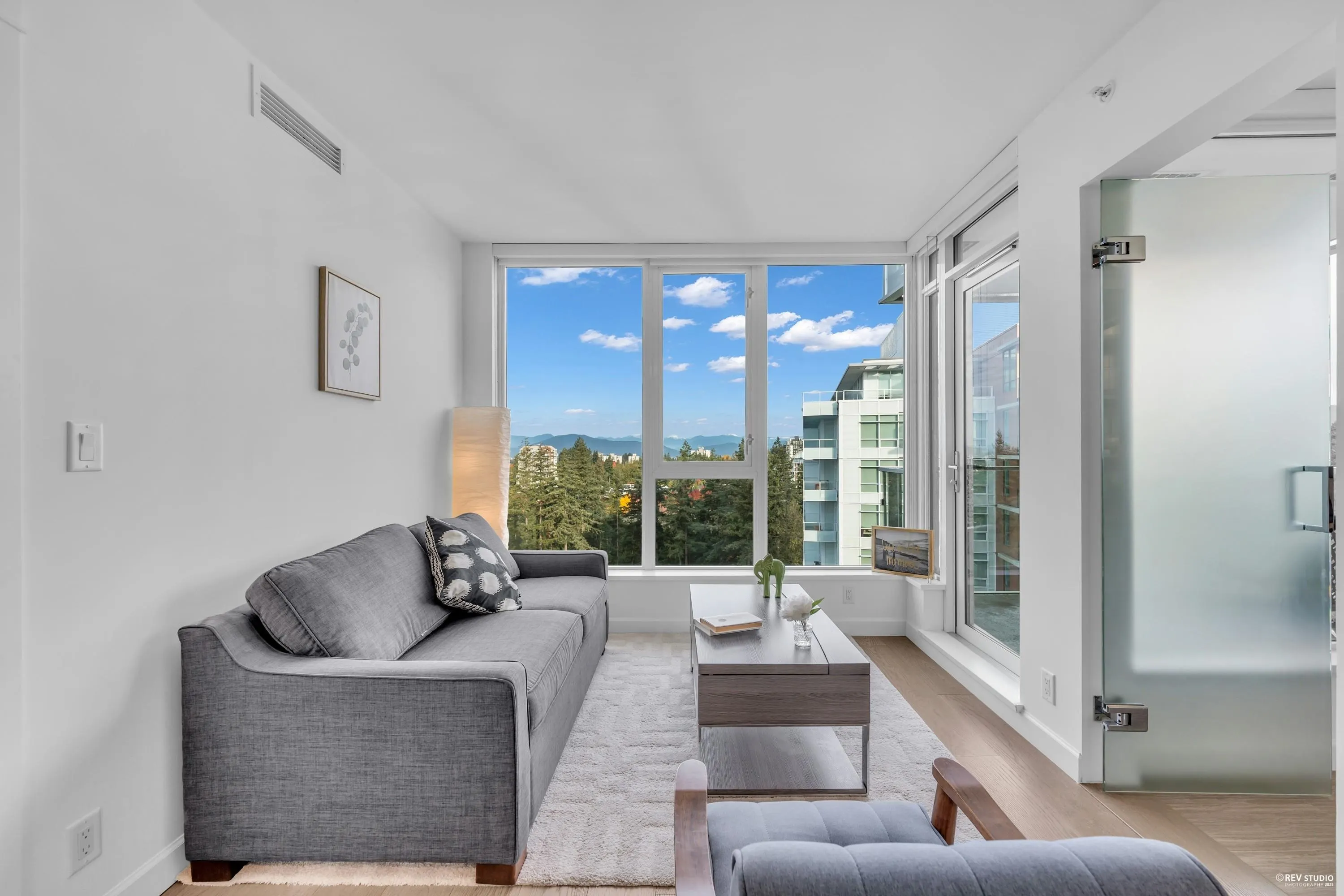 2303 3355 Binning Road