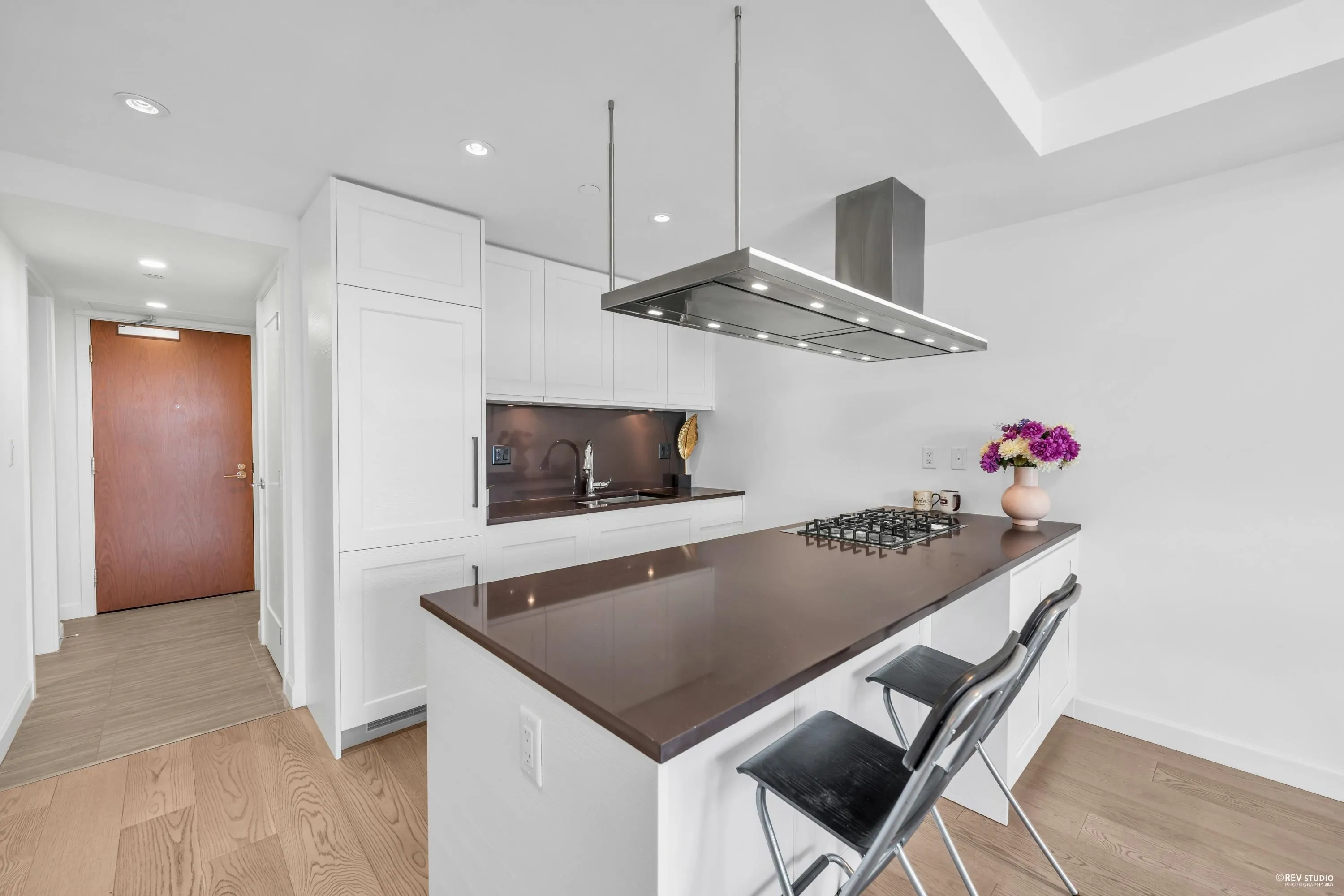 2303 3355 Binning Road