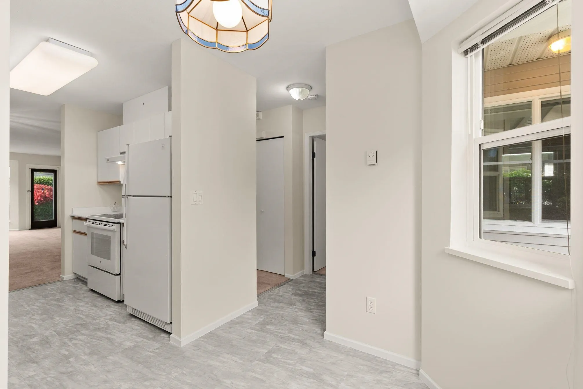 19 7127 124th Street