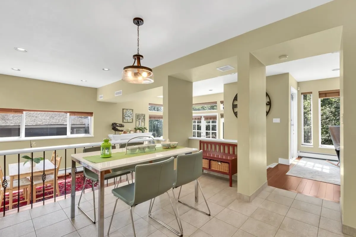 4255 St Pauls Avenue