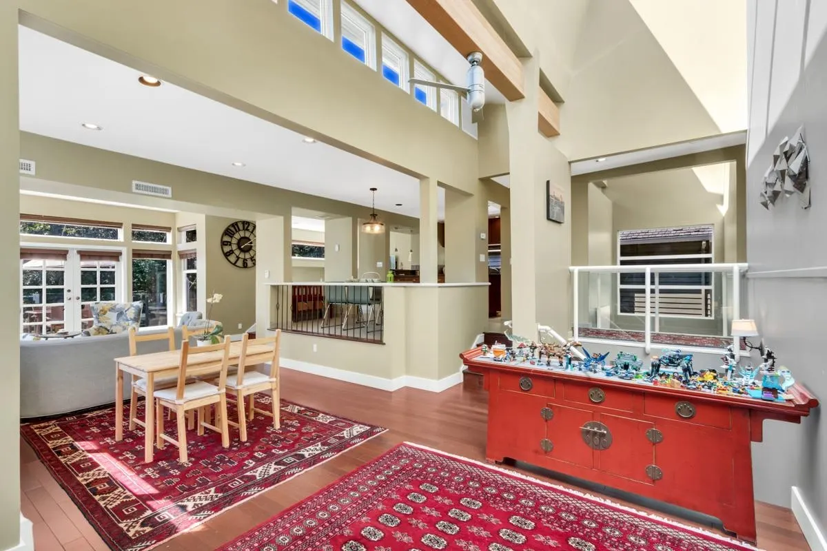 4255 St Pauls Avenue