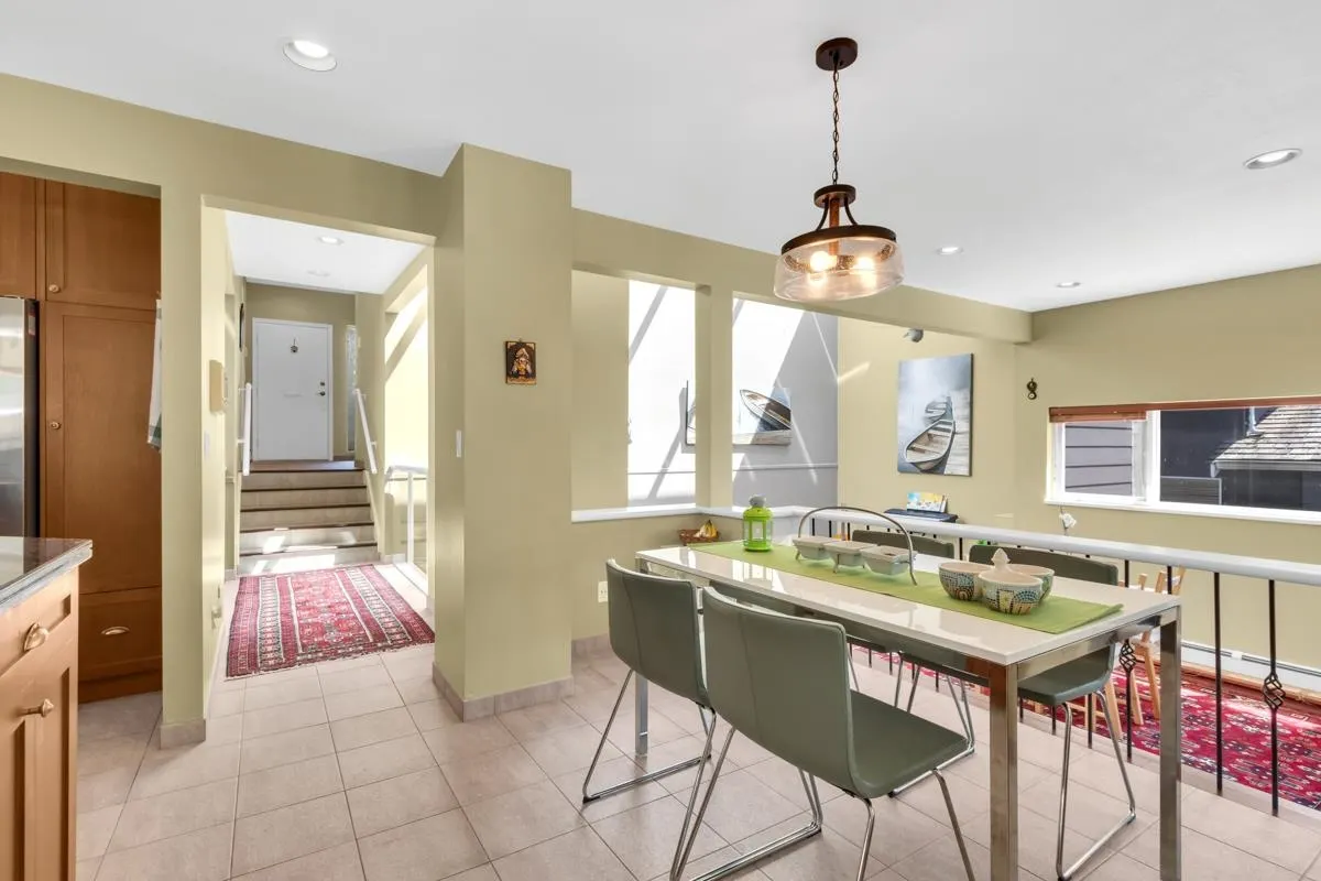 4255 St Pauls Avenue