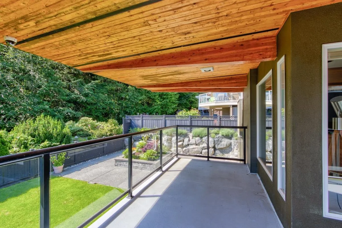 4255 St Pauls Avenue