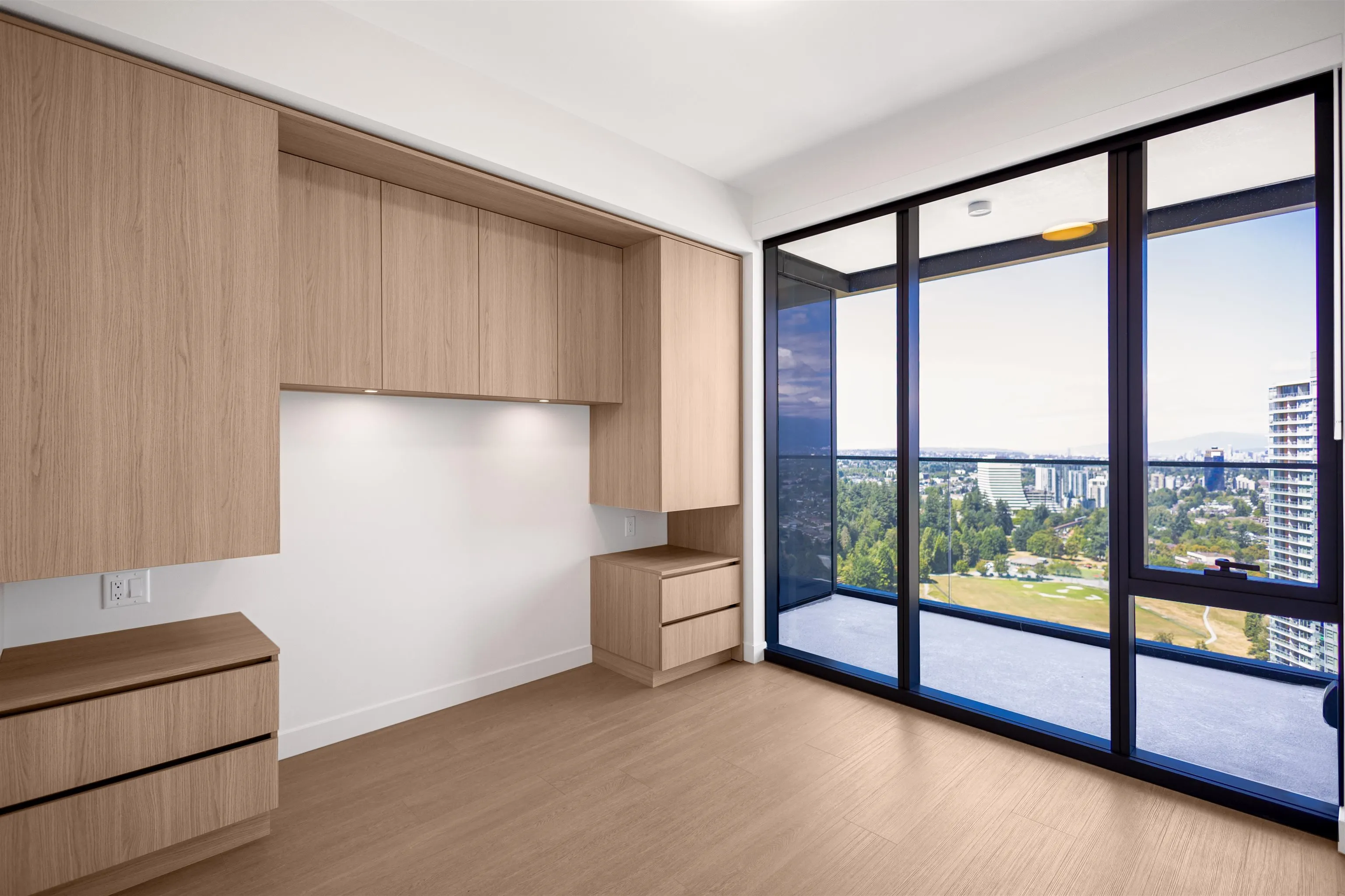 2505 5987 Wilson Avenue