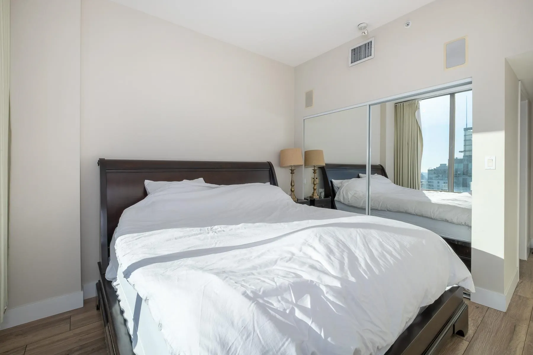 PH2 1288 W Georgia Street