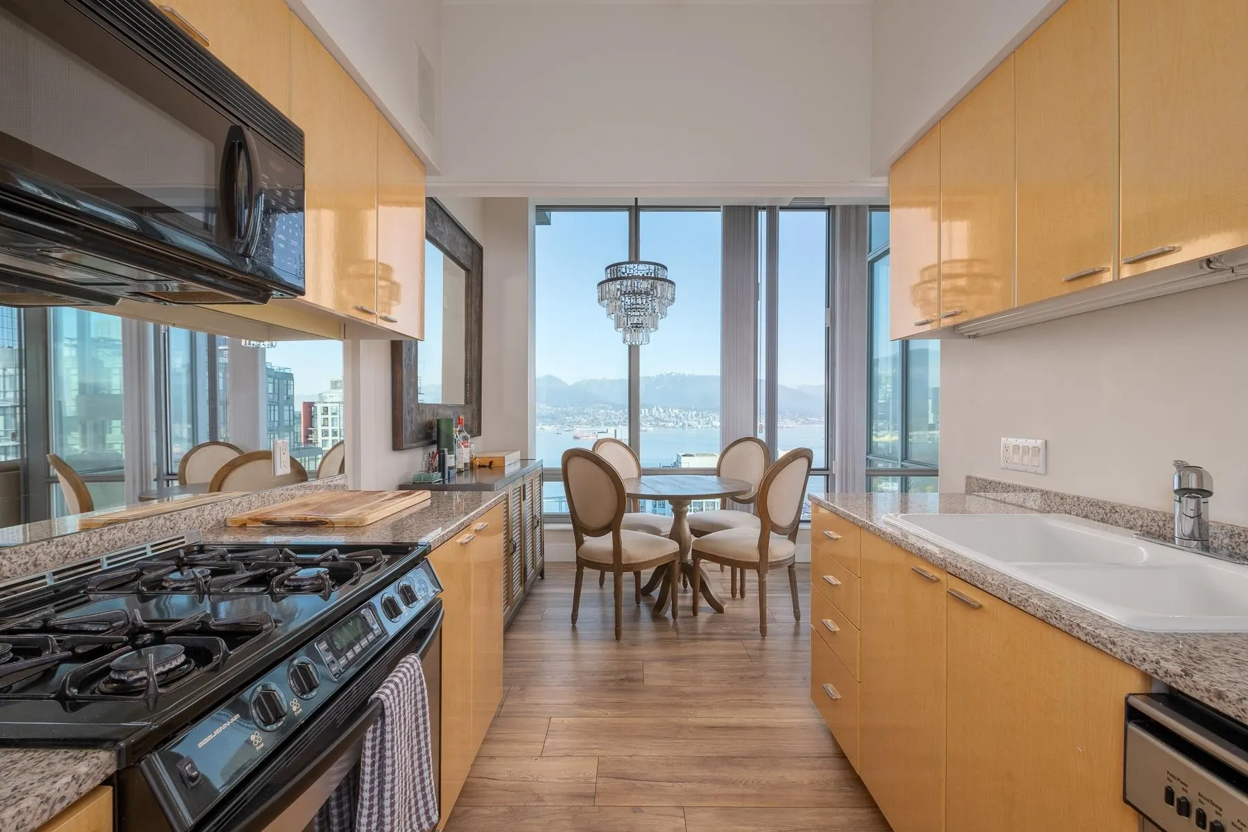 PH2 1288 W Georgia Street