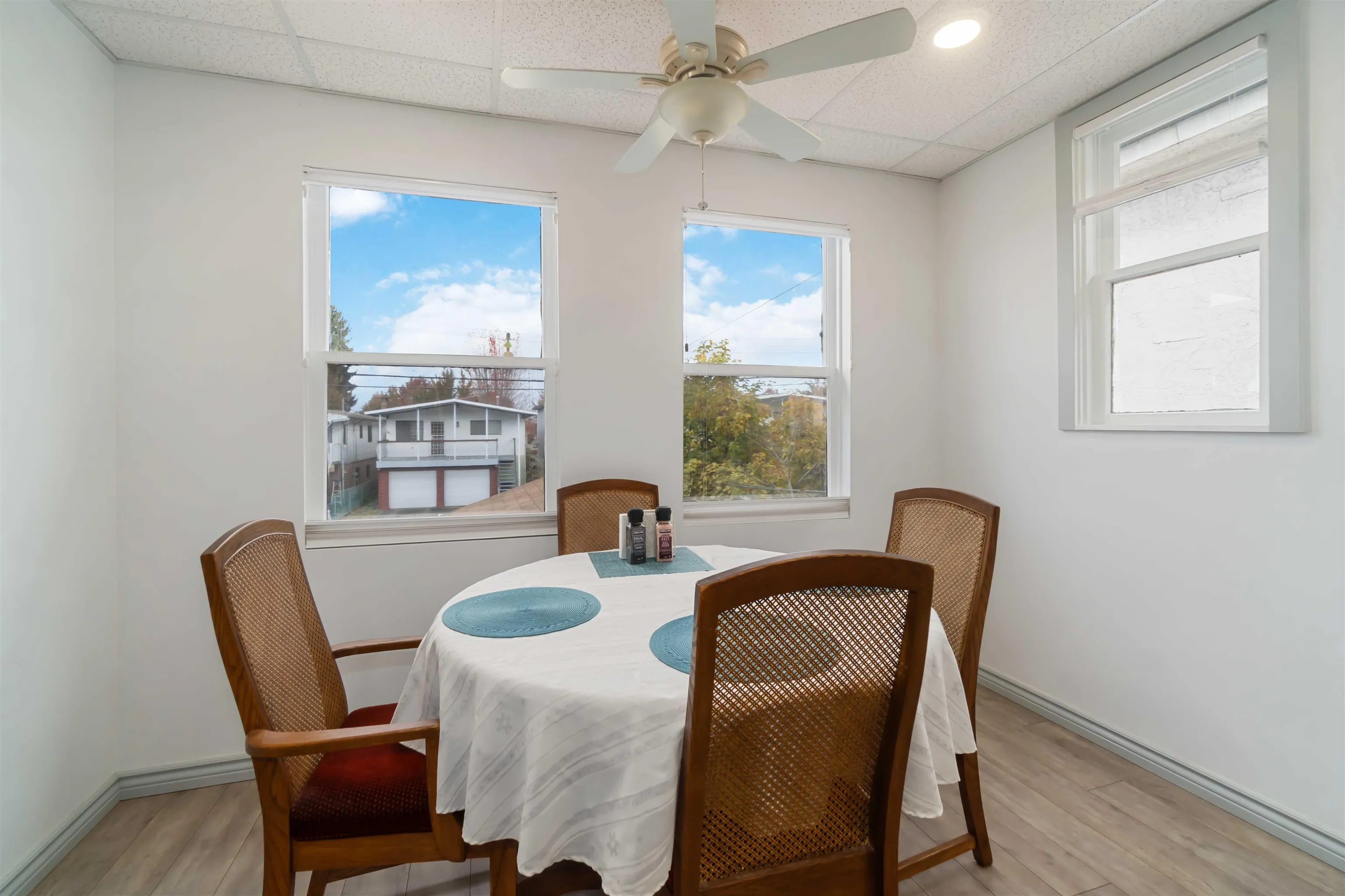 2235 East 52nd Avenue