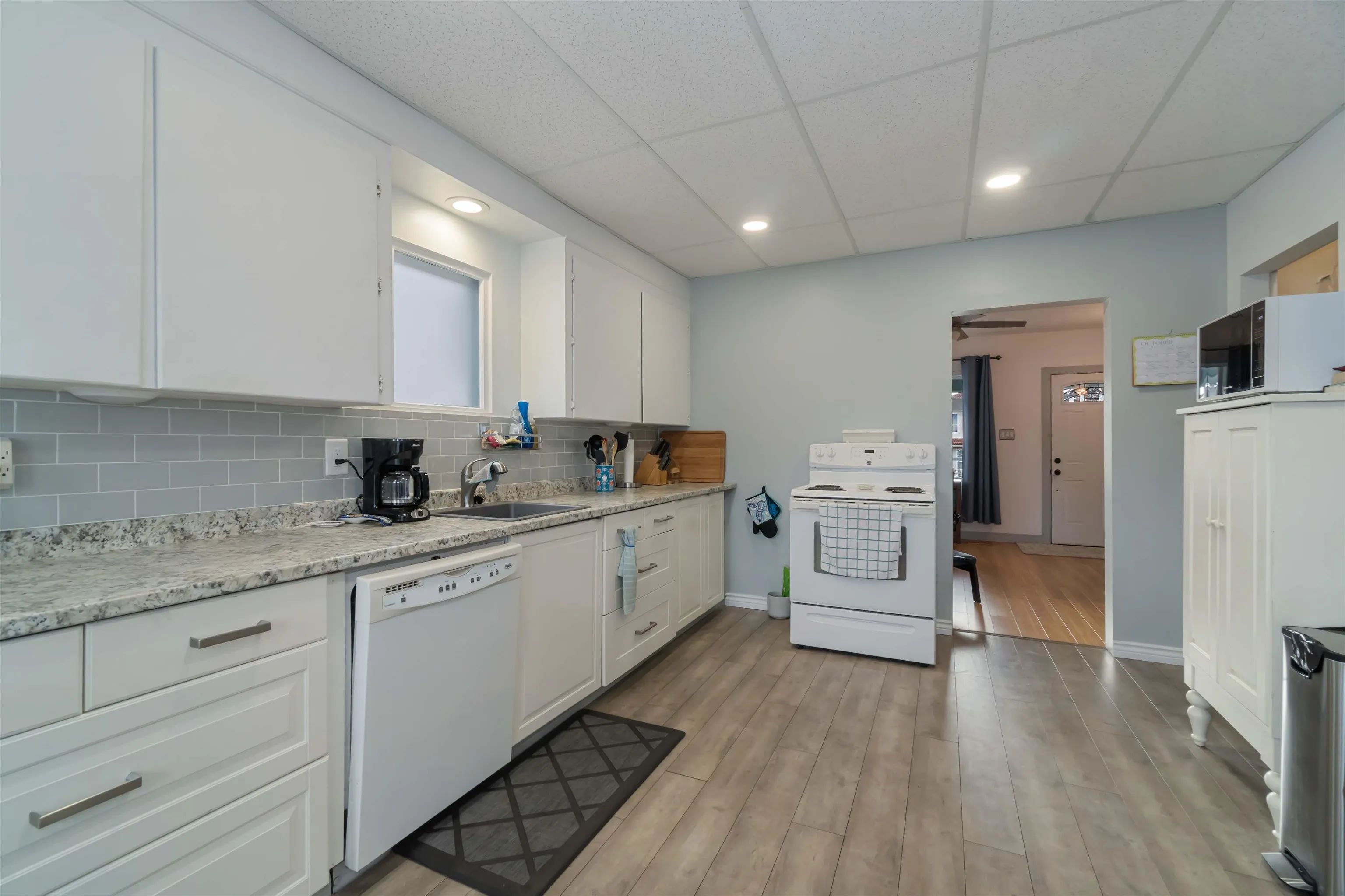 2235 East 52nd Avenue