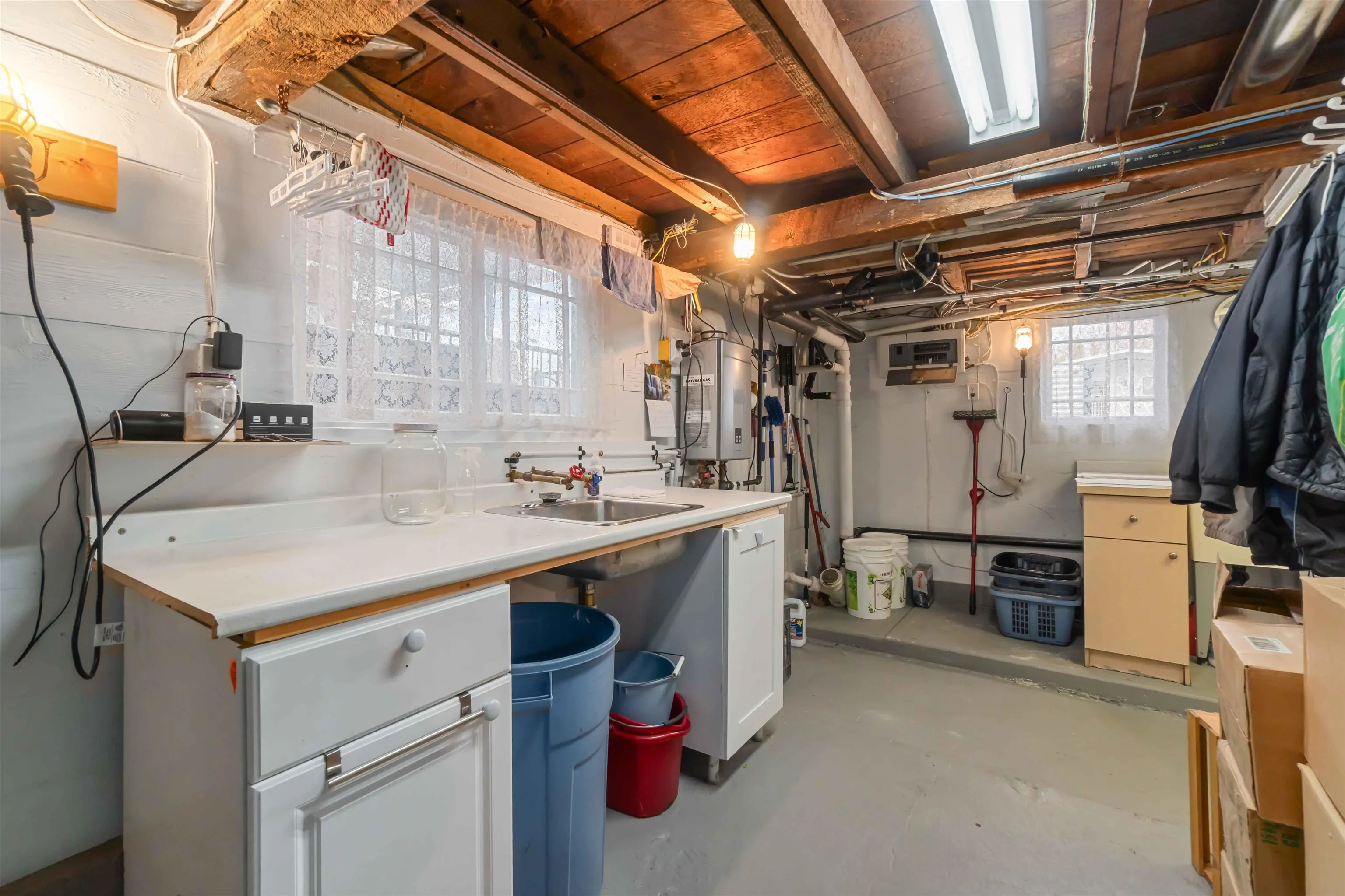 2235 East 52nd Avenue