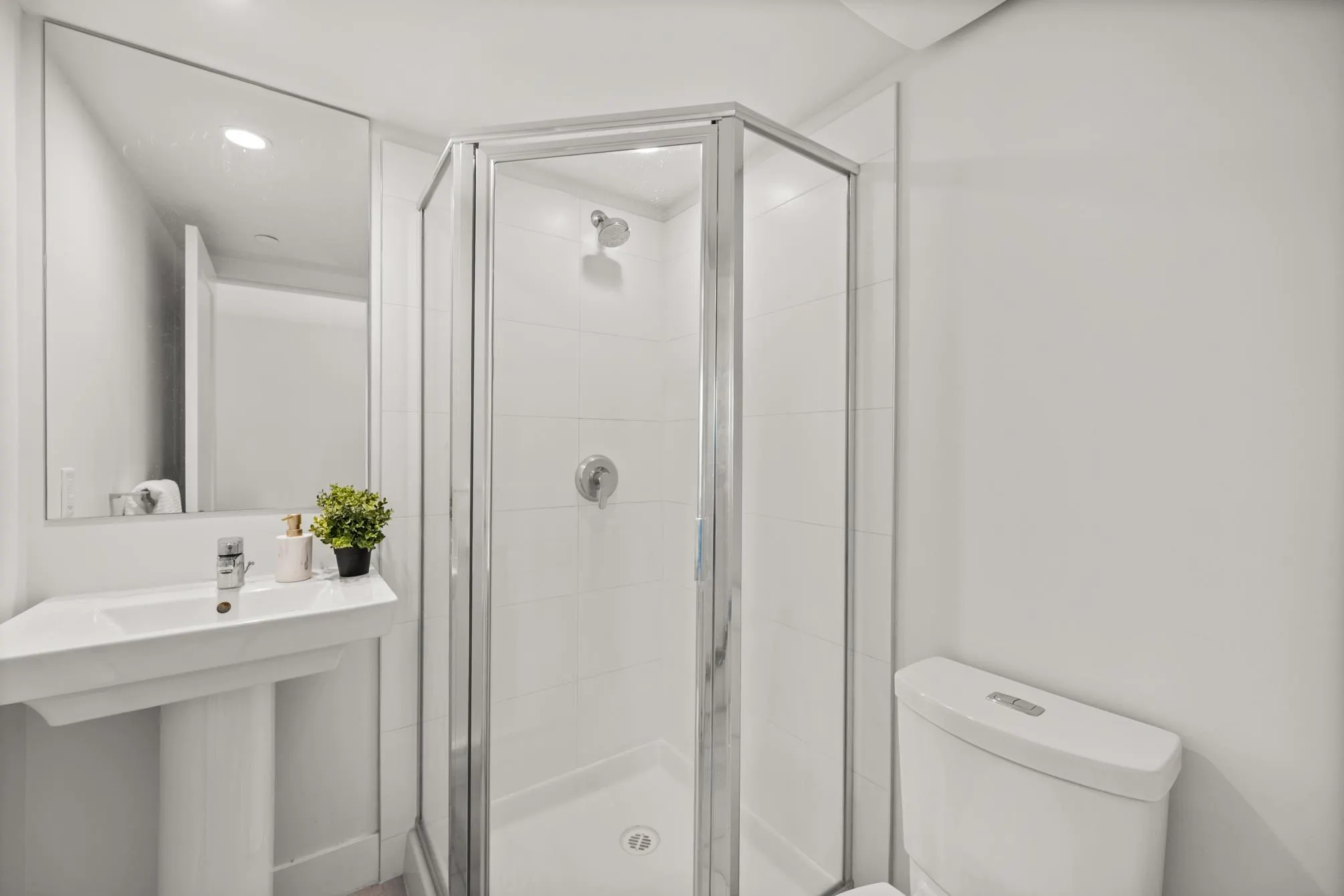 72 4656 Orca Way Way