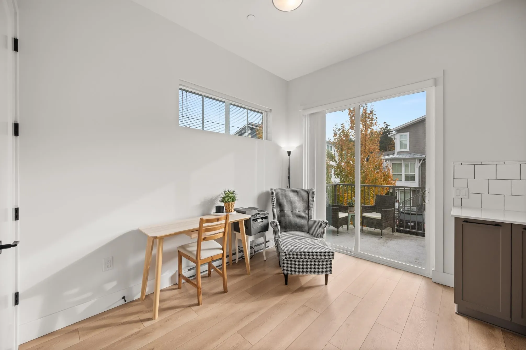 72 4656 Orca Way Way