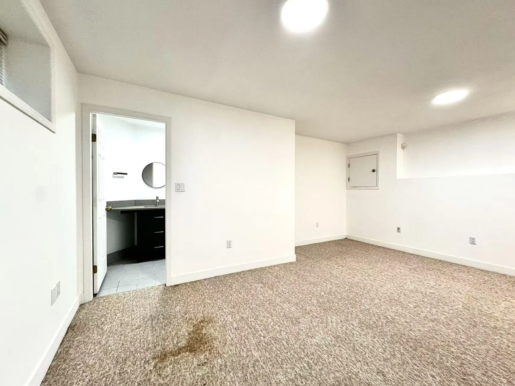 1 1921 Harrison Drive