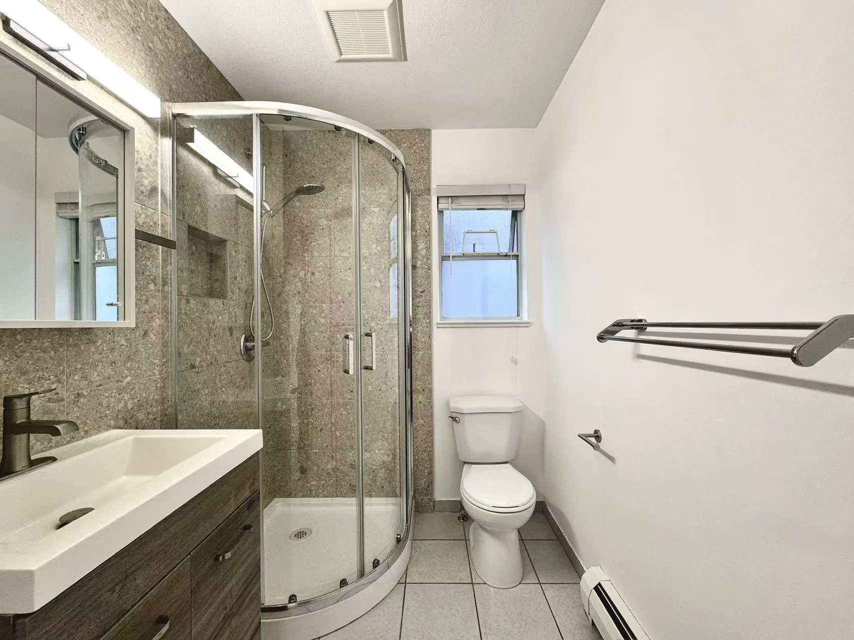 1 1921 Harrison Drive