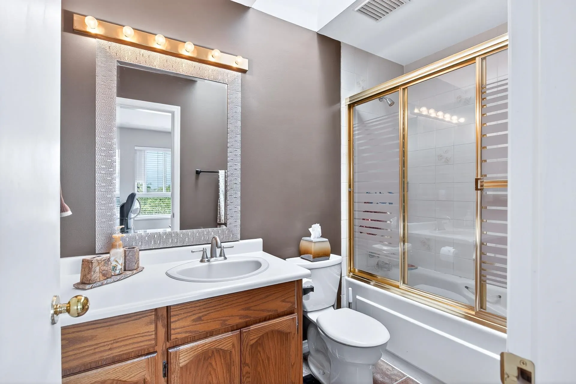 24 1355 Citadel Drive