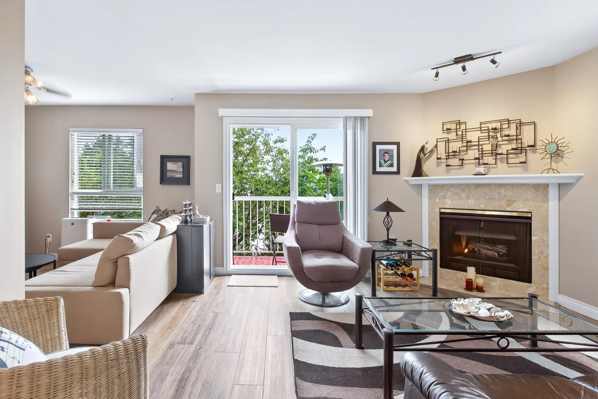 24 1355 Citadel Drive