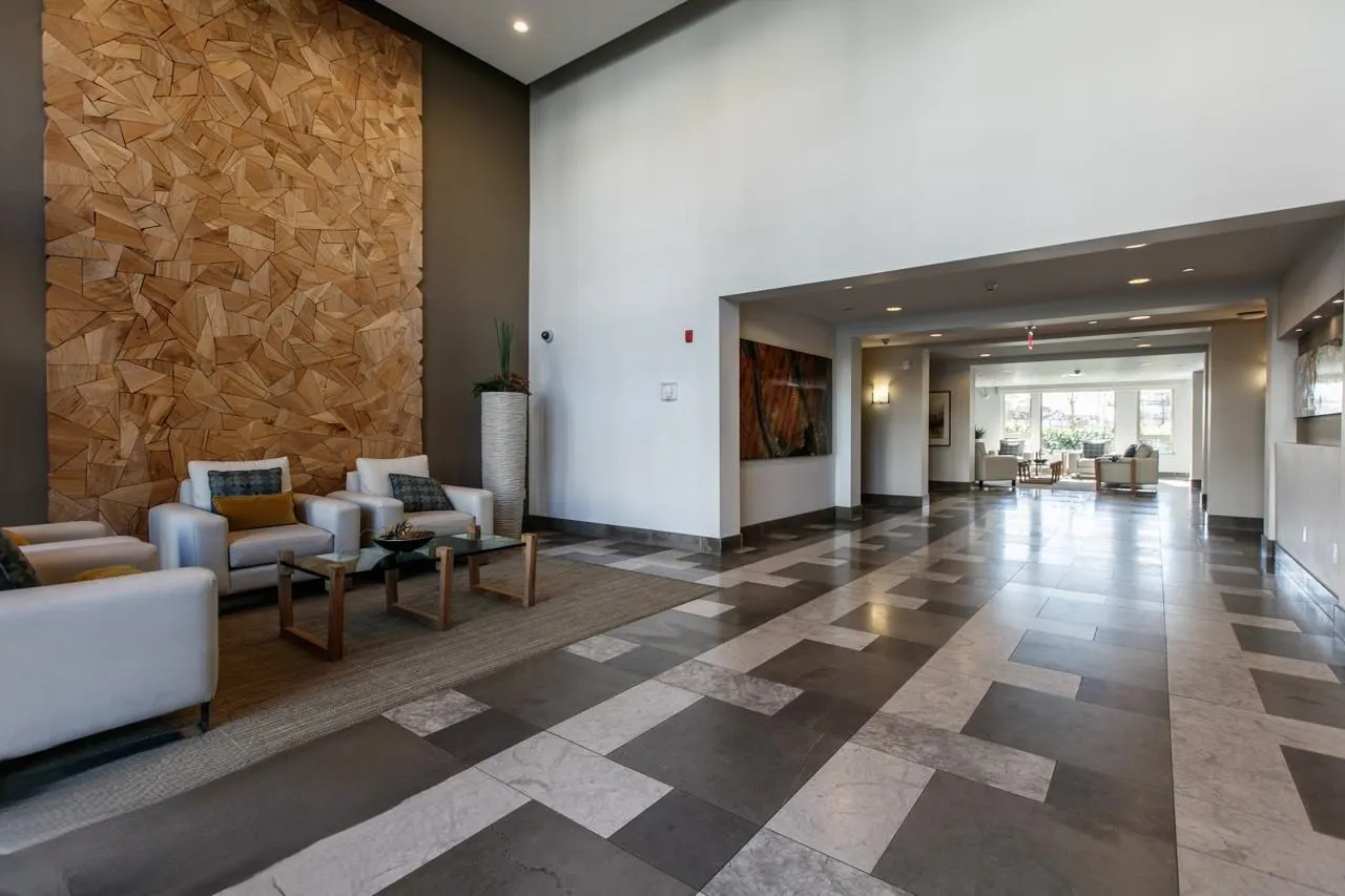 504 119 W 22nd Street