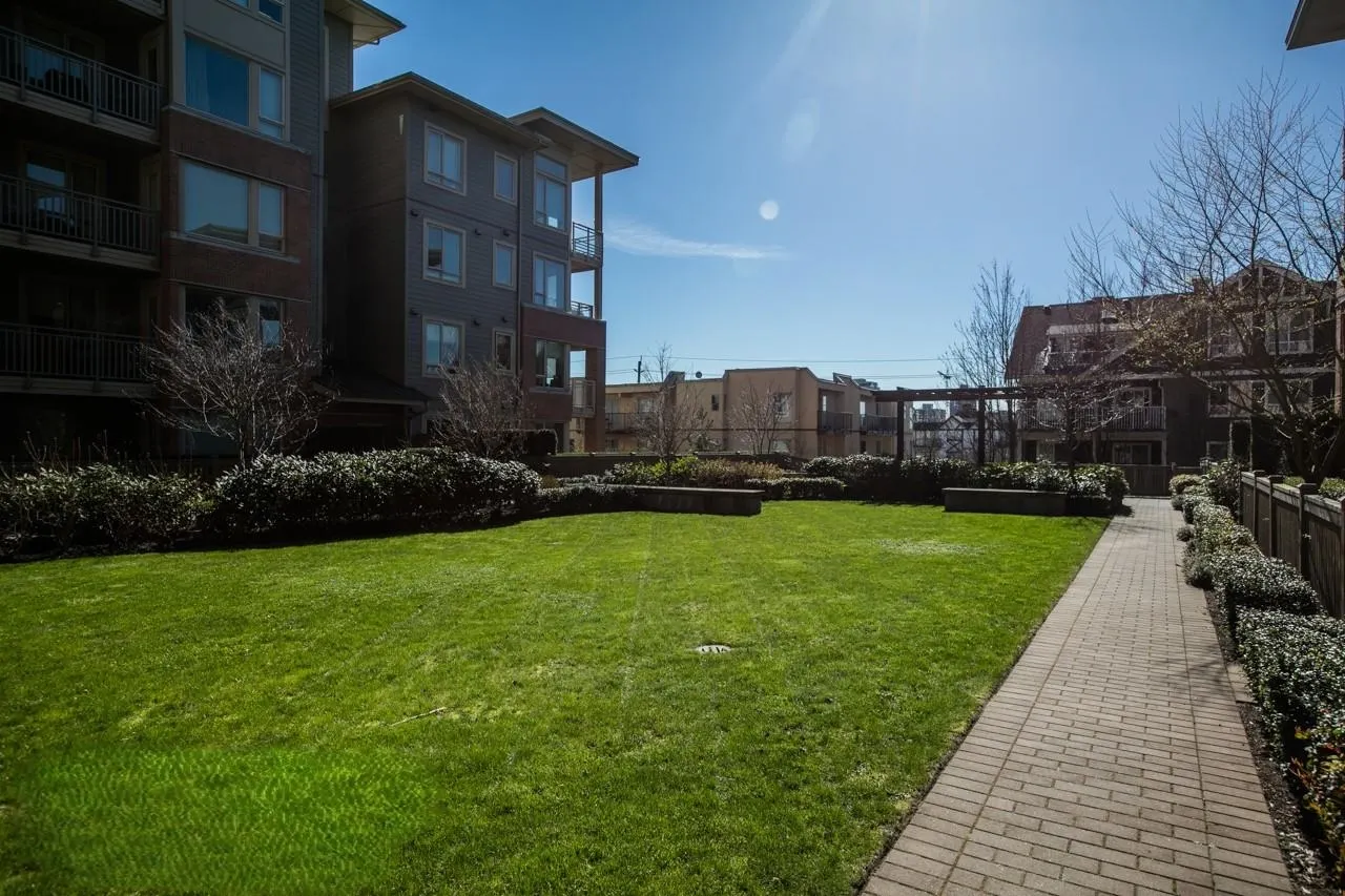 504 119 W 22nd Street