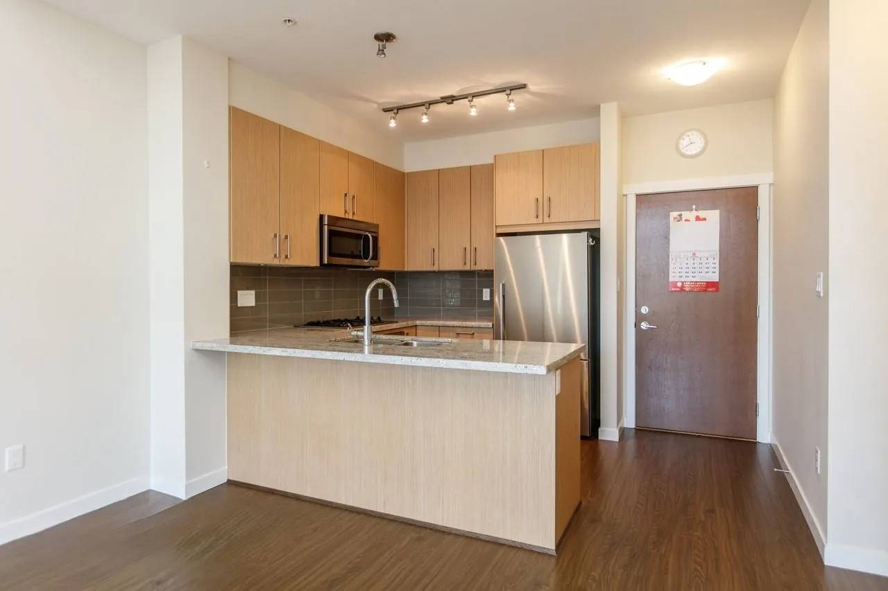 504 119 W 22nd Street