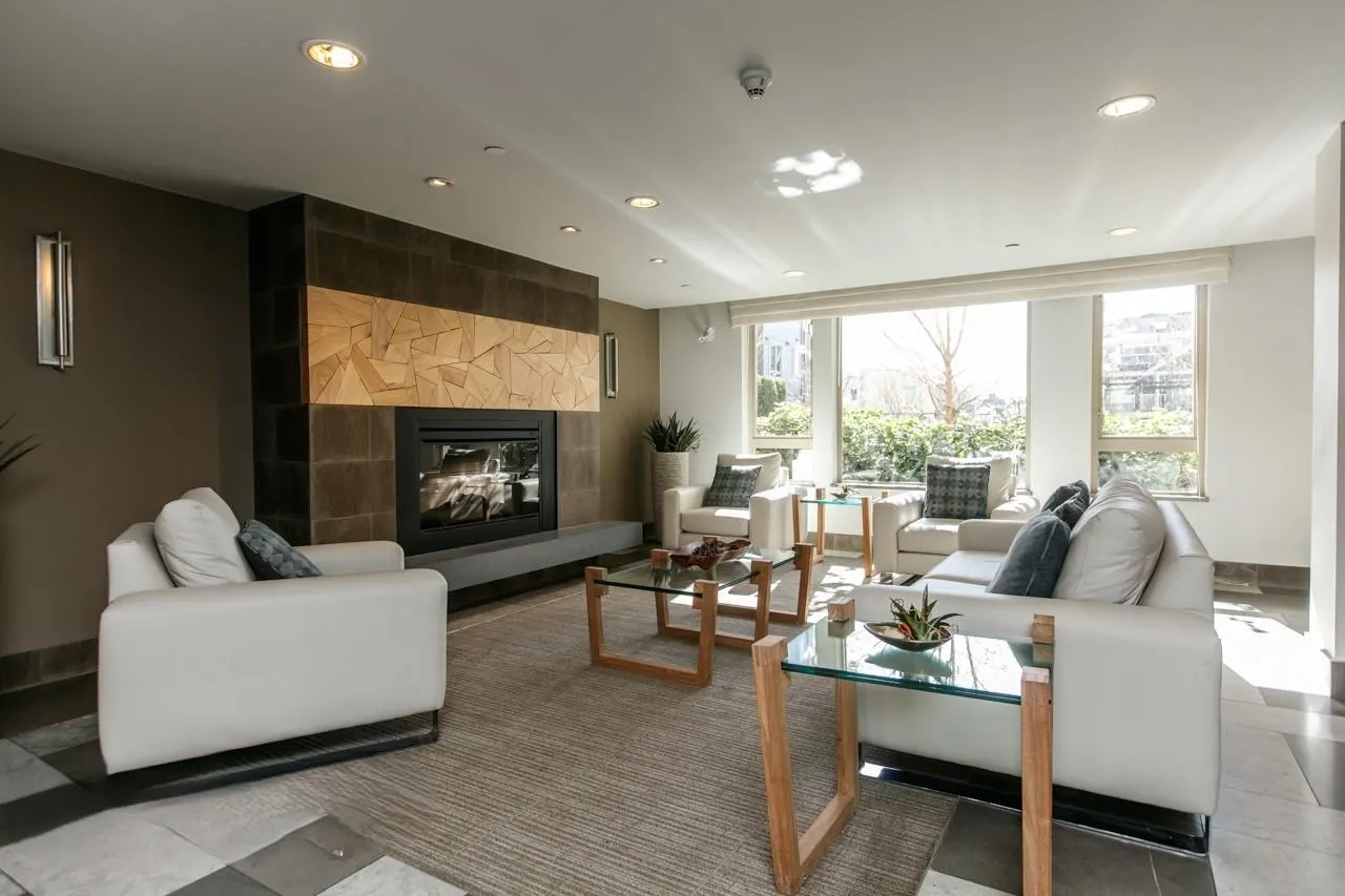 504 119 W 22nd Street