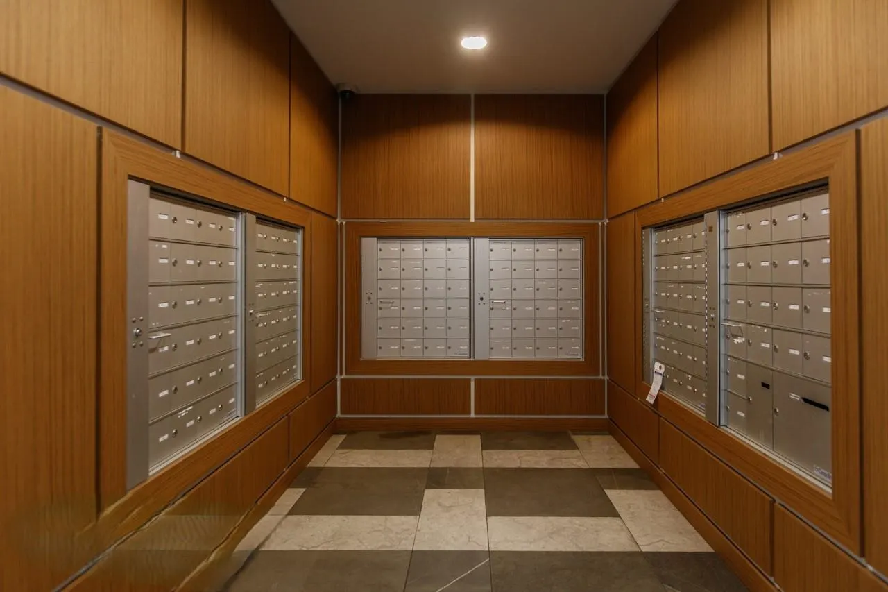 504 119 W 22nd Street