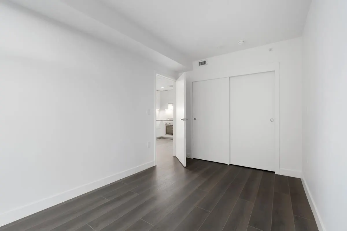 402 8181 Chester Street