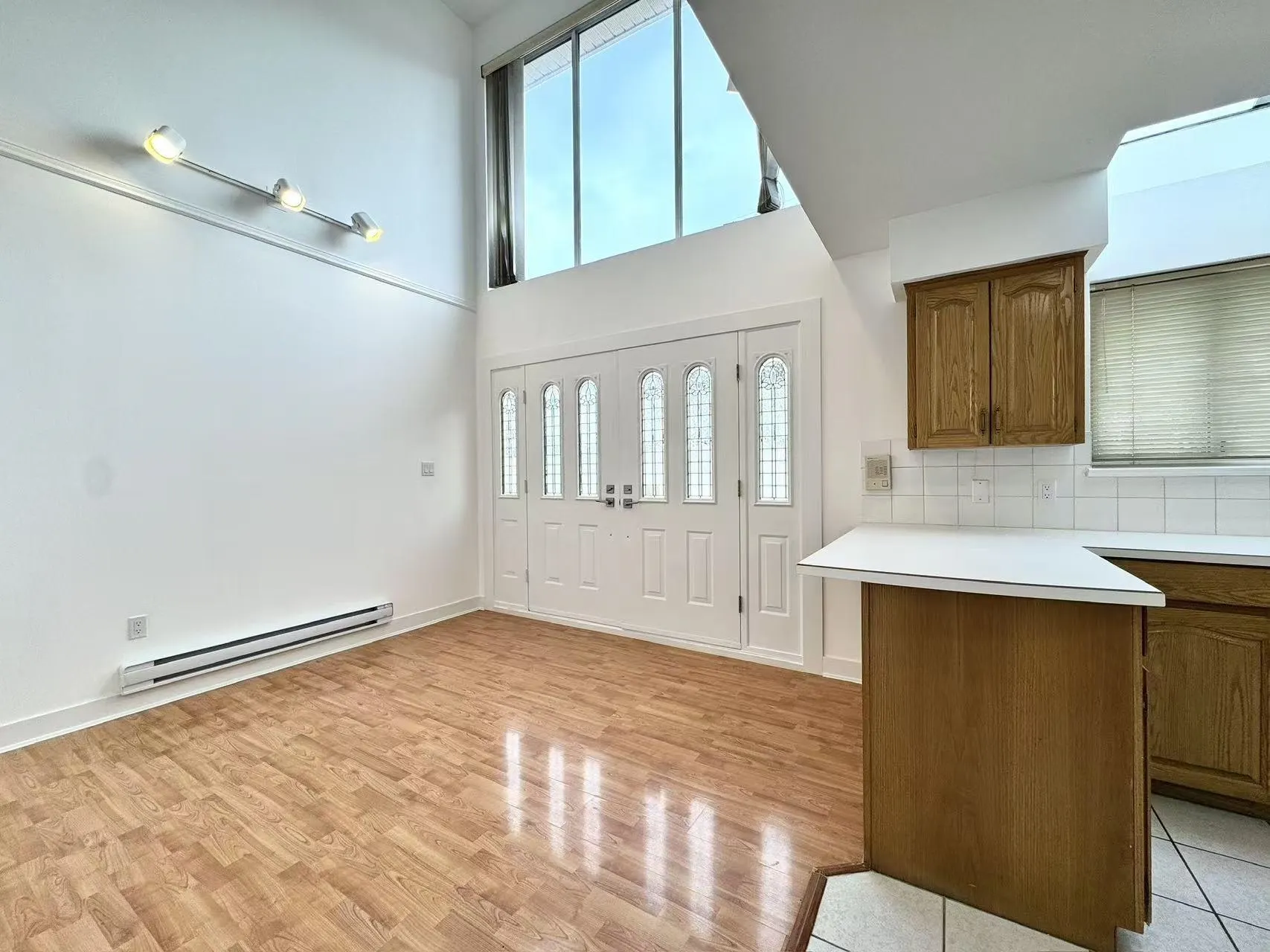 2 1921 Harrison Drive