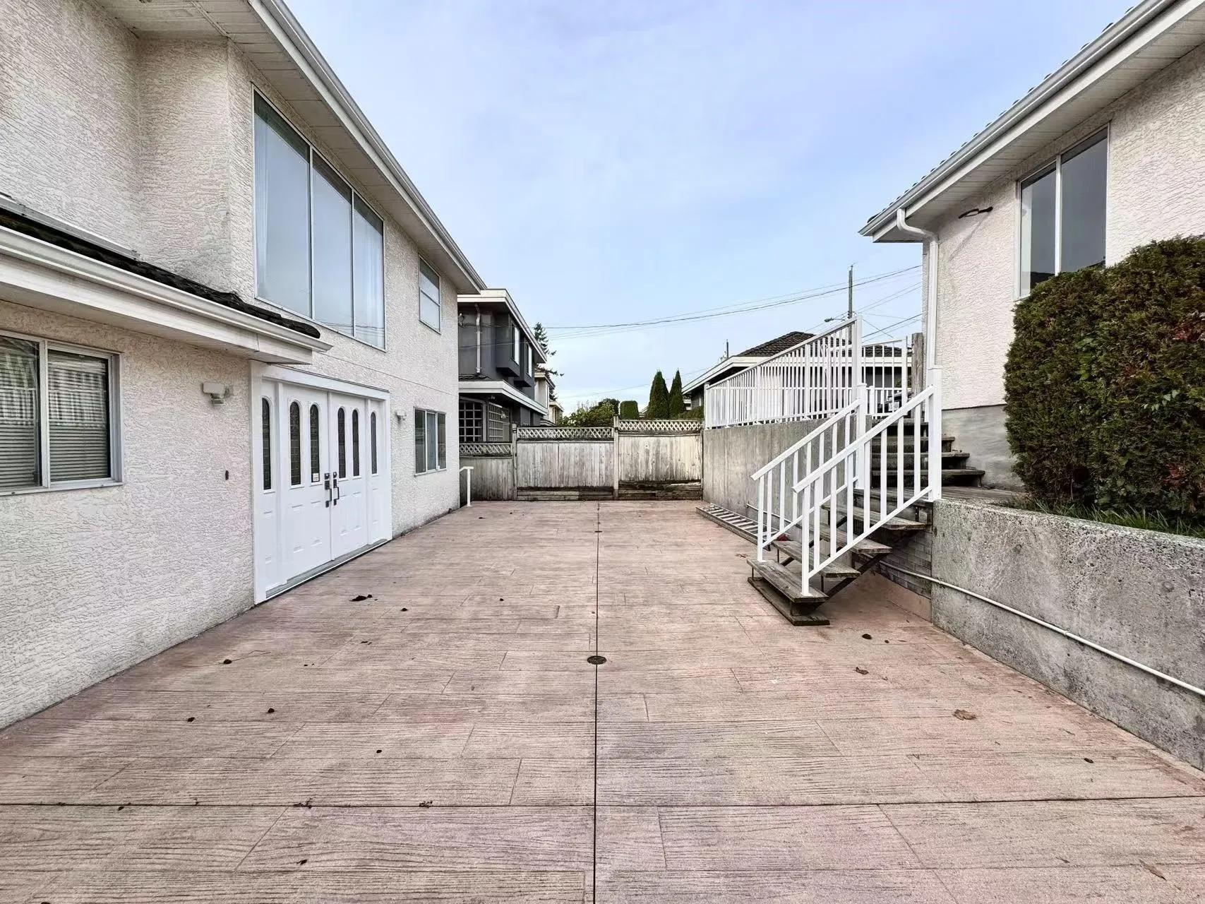 2 1921 Harrison Drive