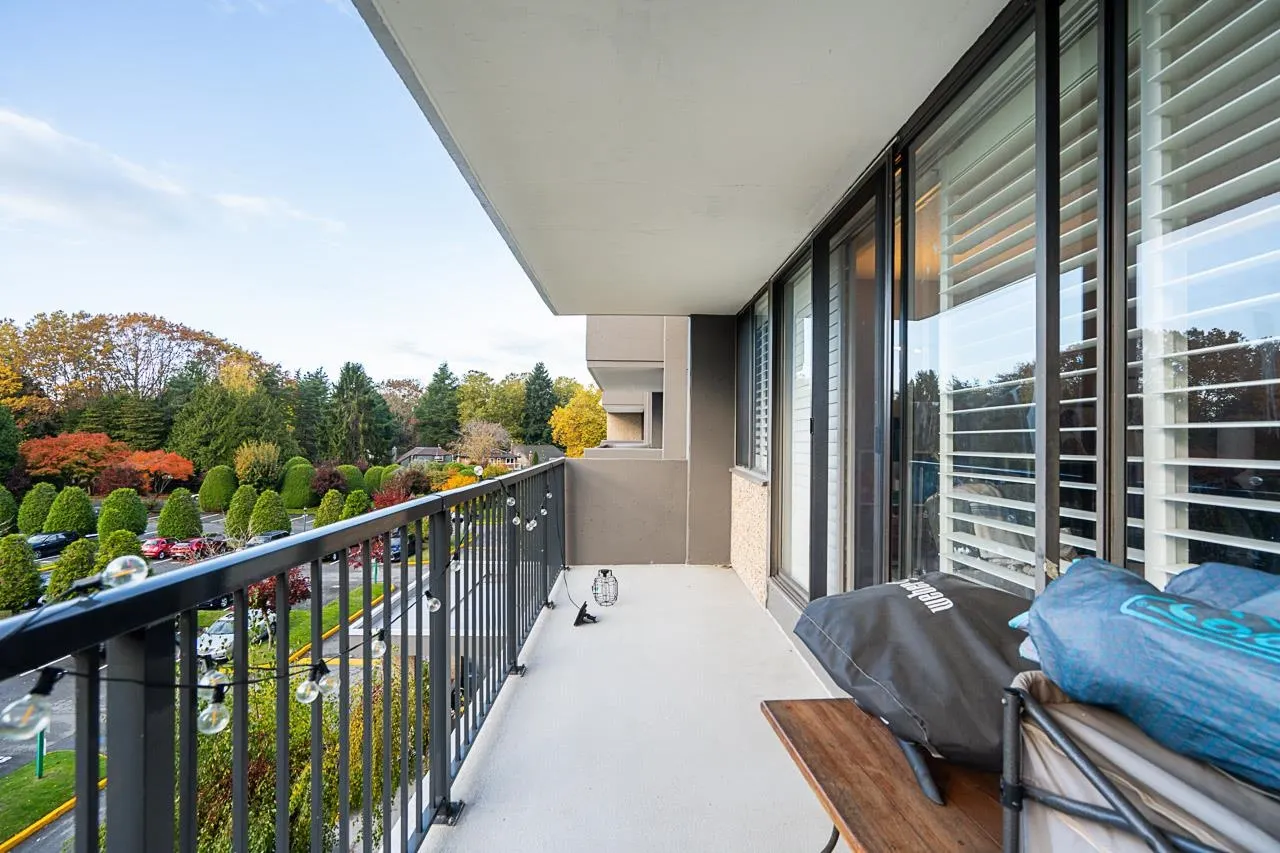 402 9300 Parksville Drive