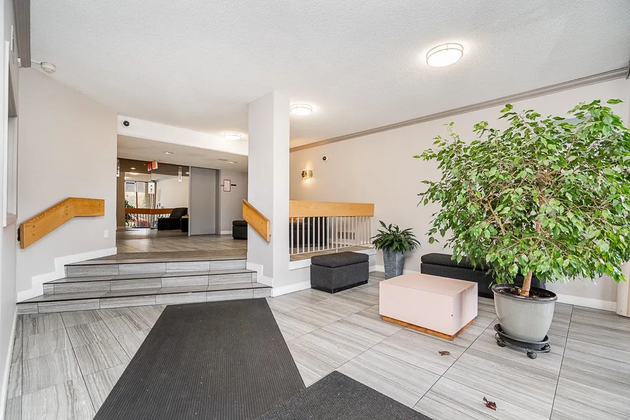 402 9300 Parksville Drive