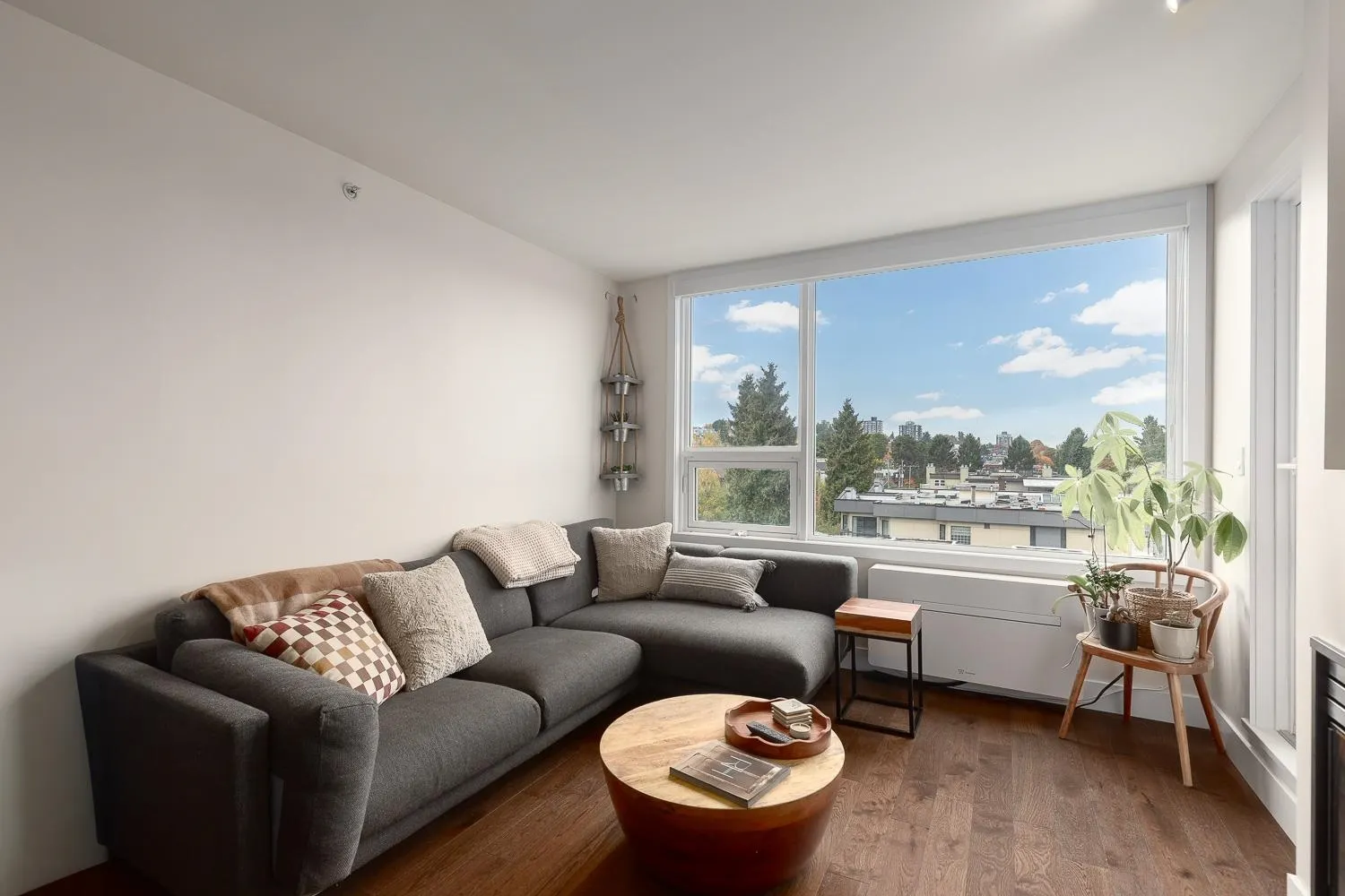 507 1888 York Avenue