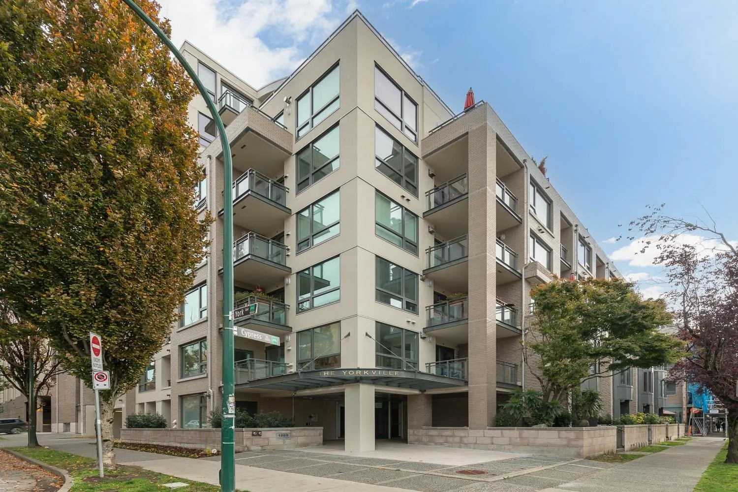 507 1888 York Avenue