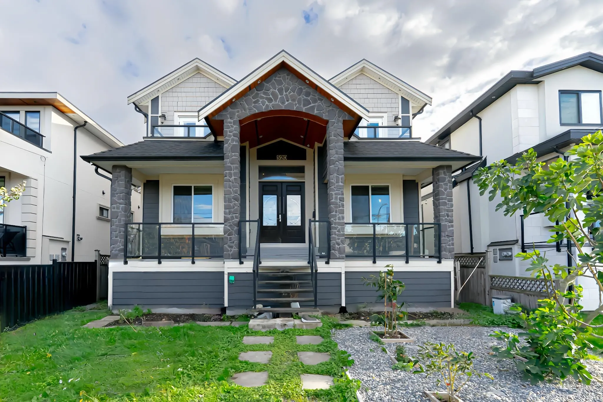 520 Ewen Avenue