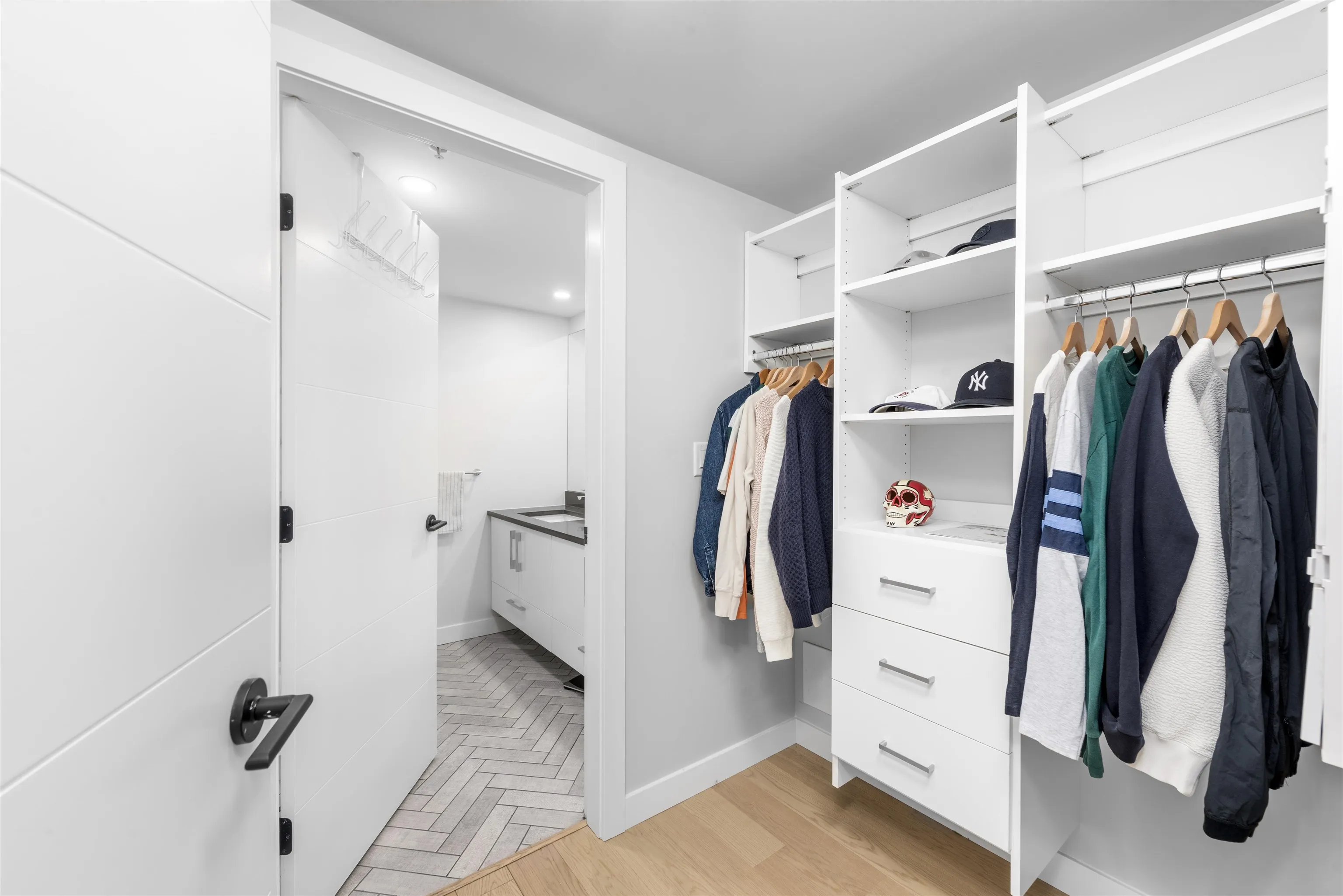 406 2508 Fraser Street