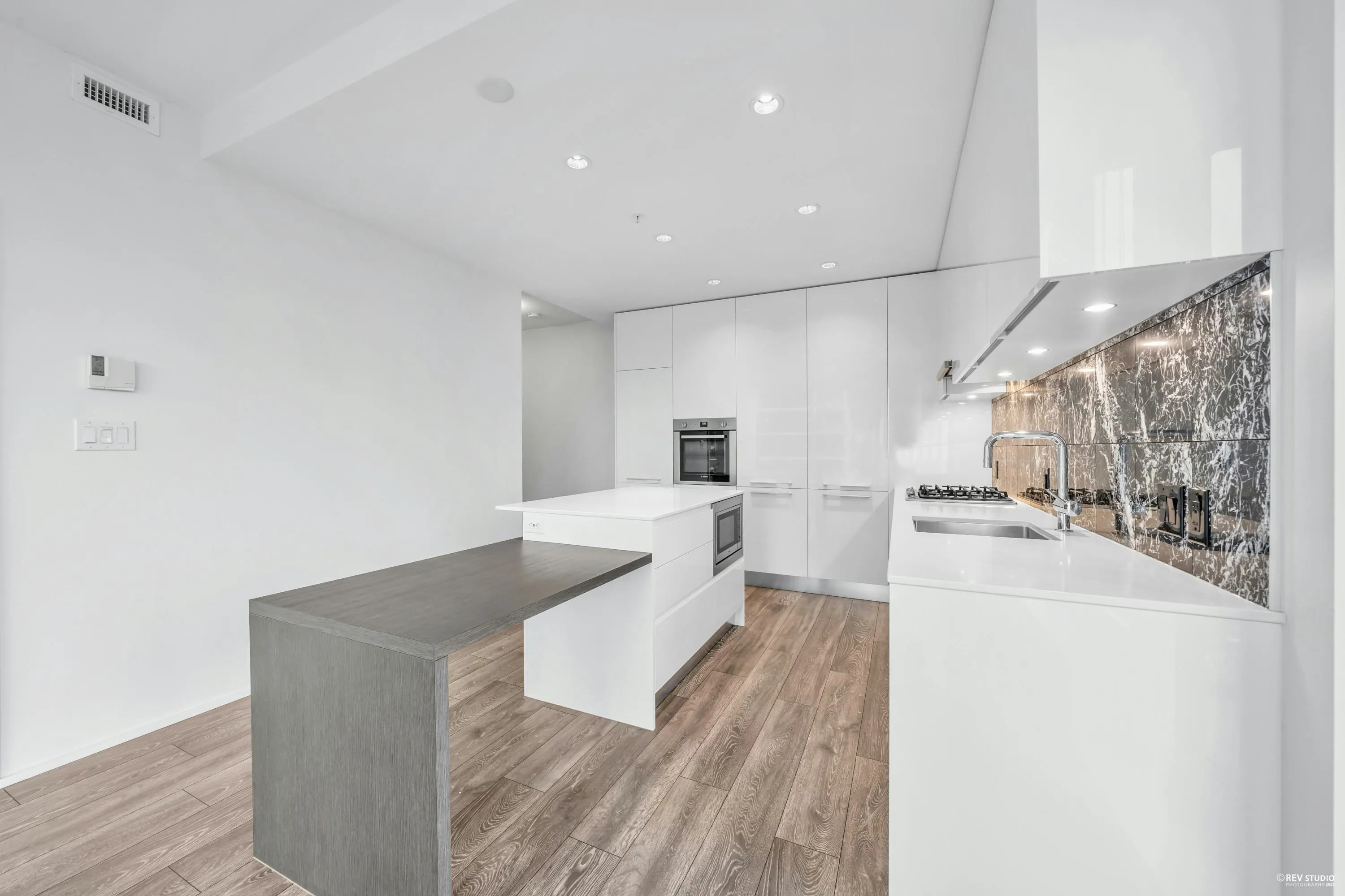 4711 4510 Halifax Way