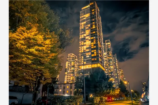 2001 6511 Sussex Avenue