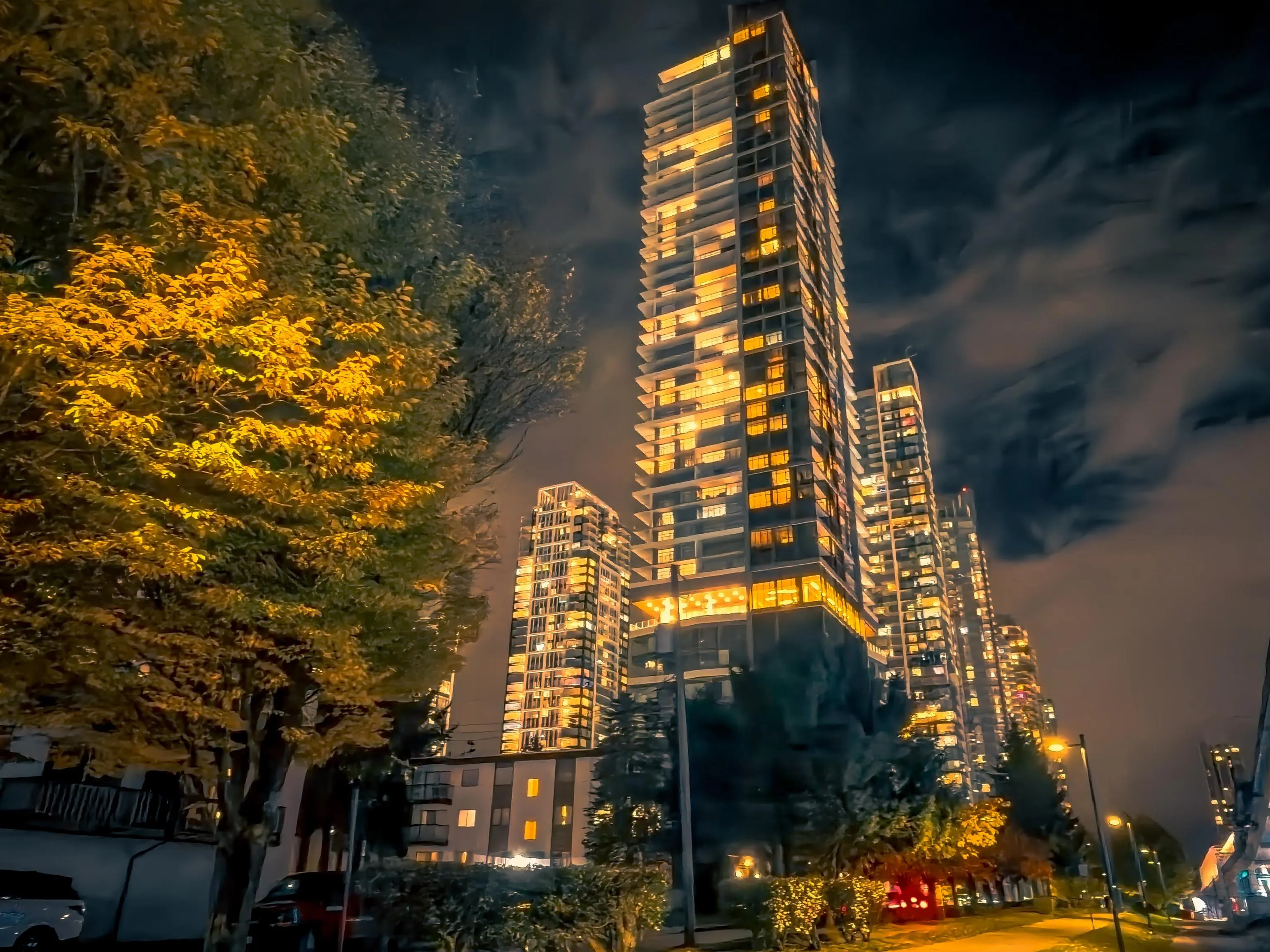 2001 6511 Sussex Avenue