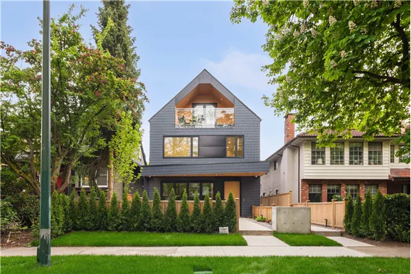 1 2764 W 14th Avenue