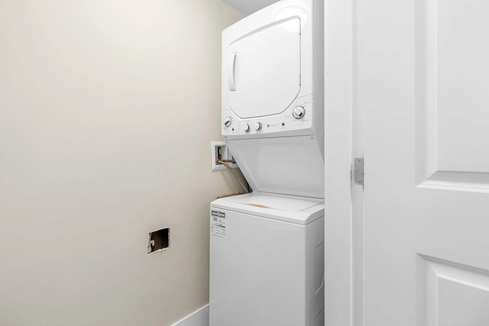 201 12248 224 Street