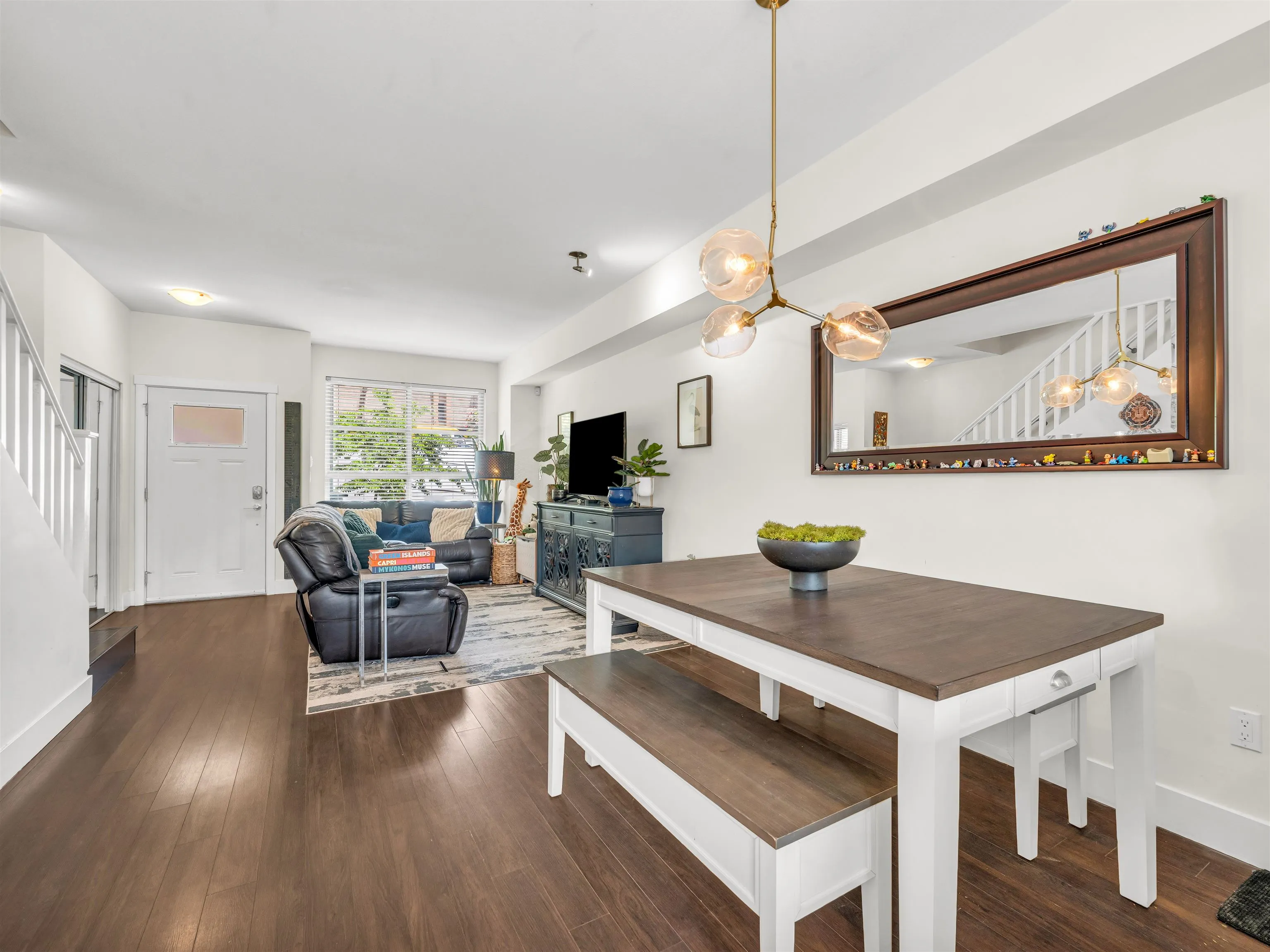 103 1418 Cartier Avenue