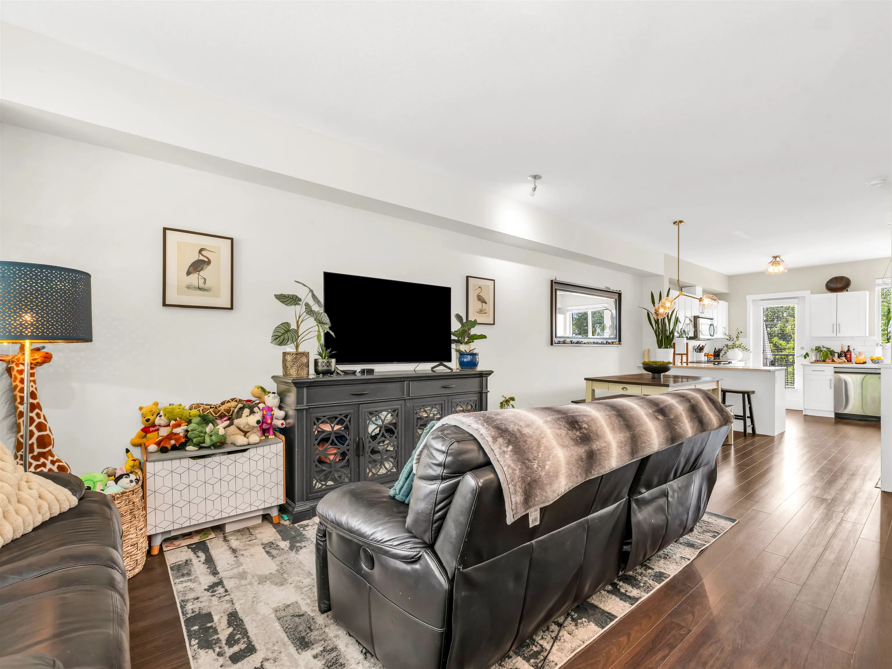 103 1418 Cartier Avenue