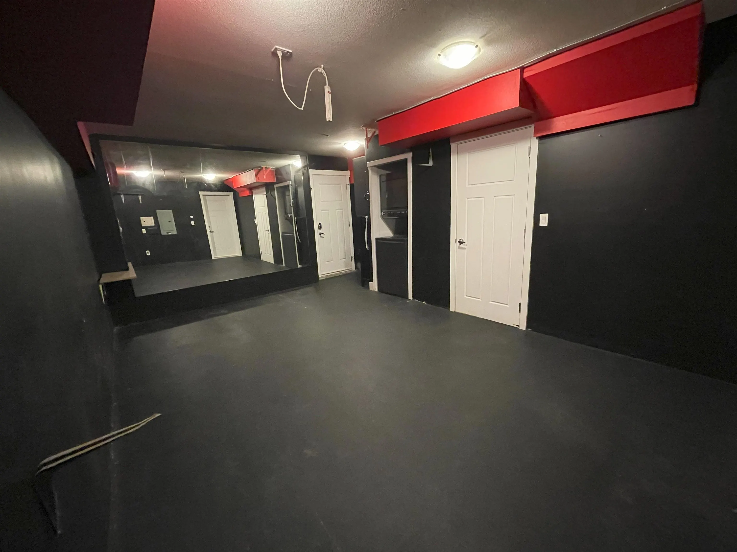 103 1418 Cartier Avenue