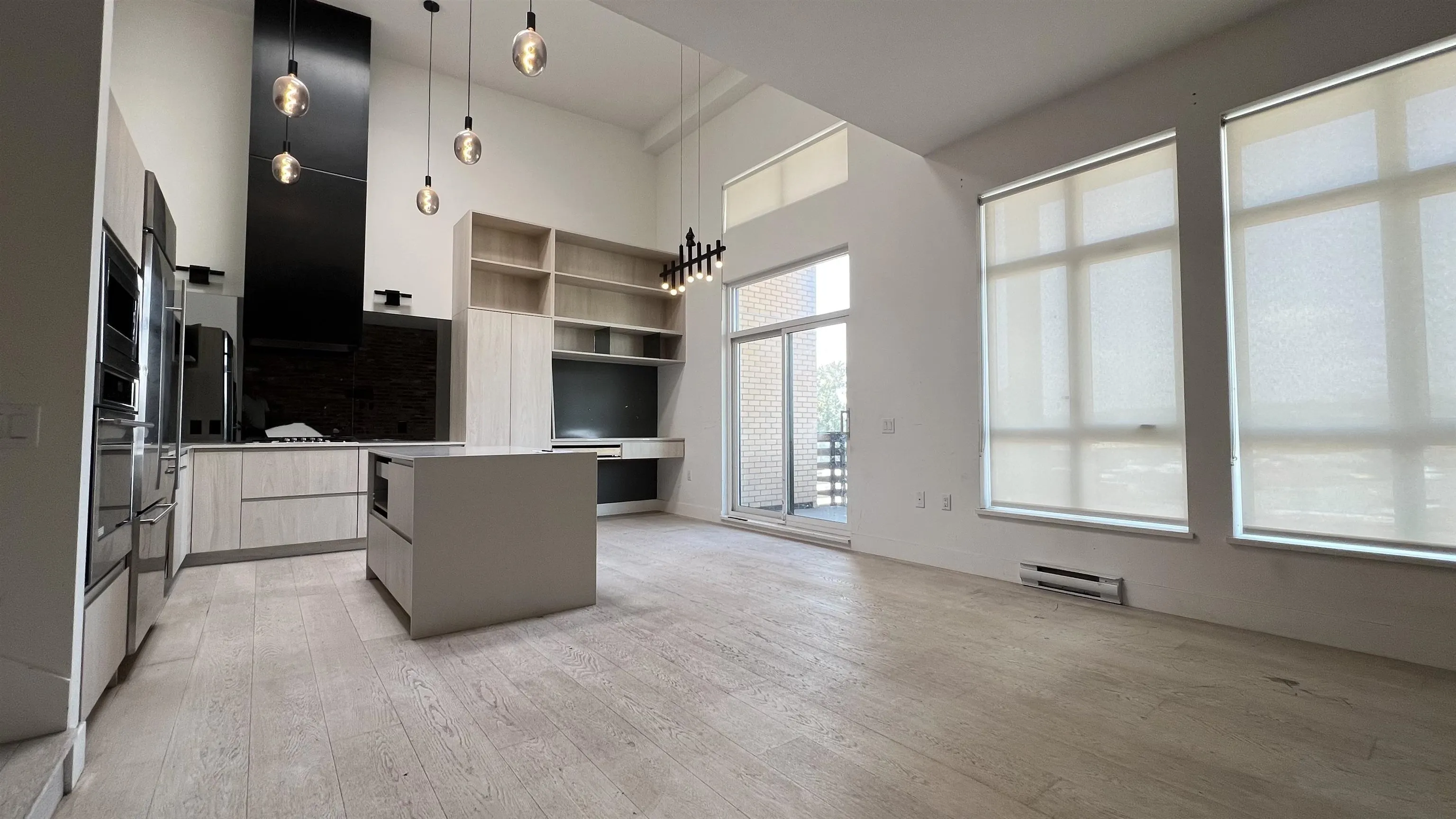 401 300 Salter Street