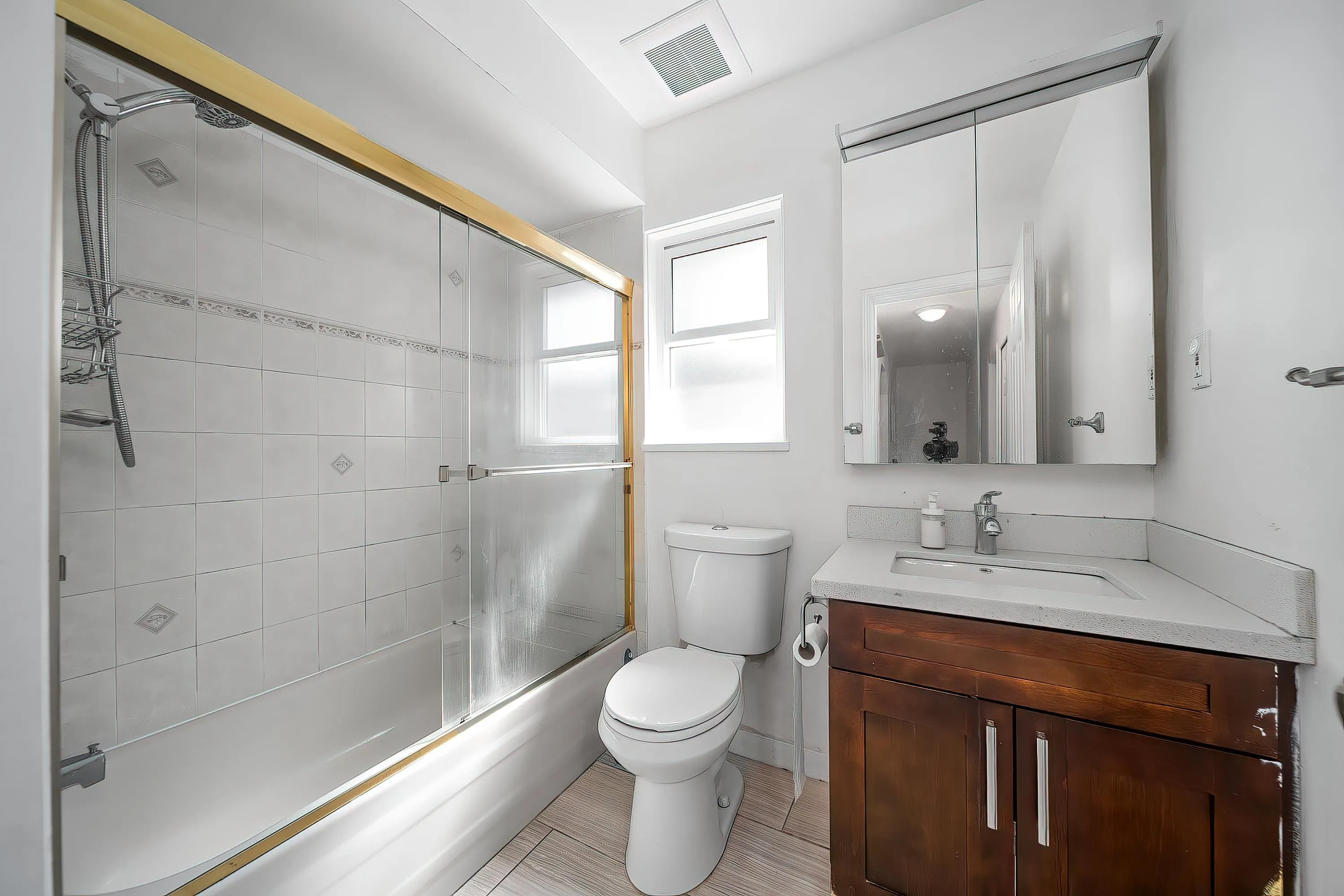 2011 Paulus Crescent