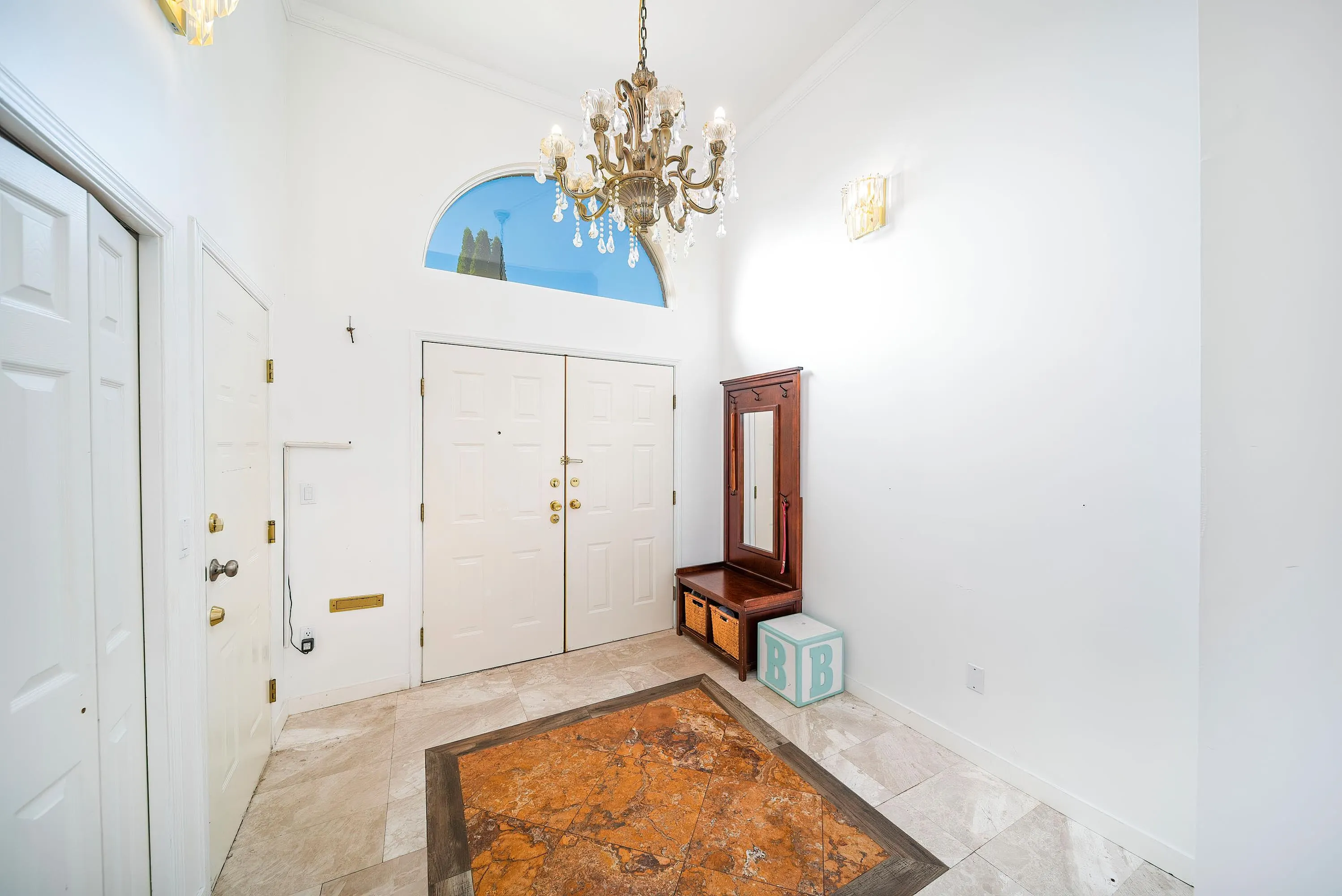 2011 Paulus Crescent