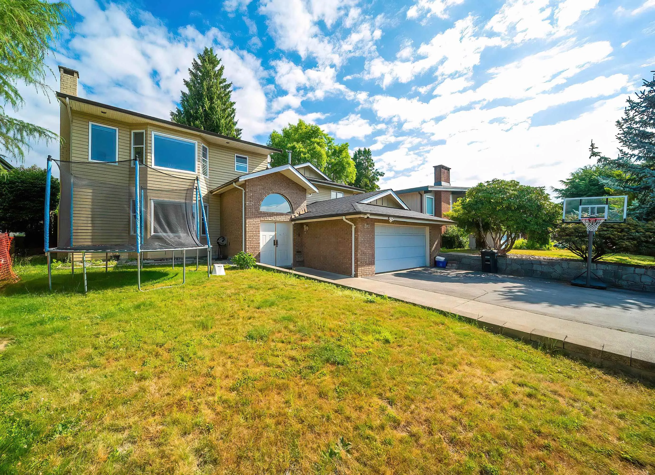 2011 Paulus Crescent