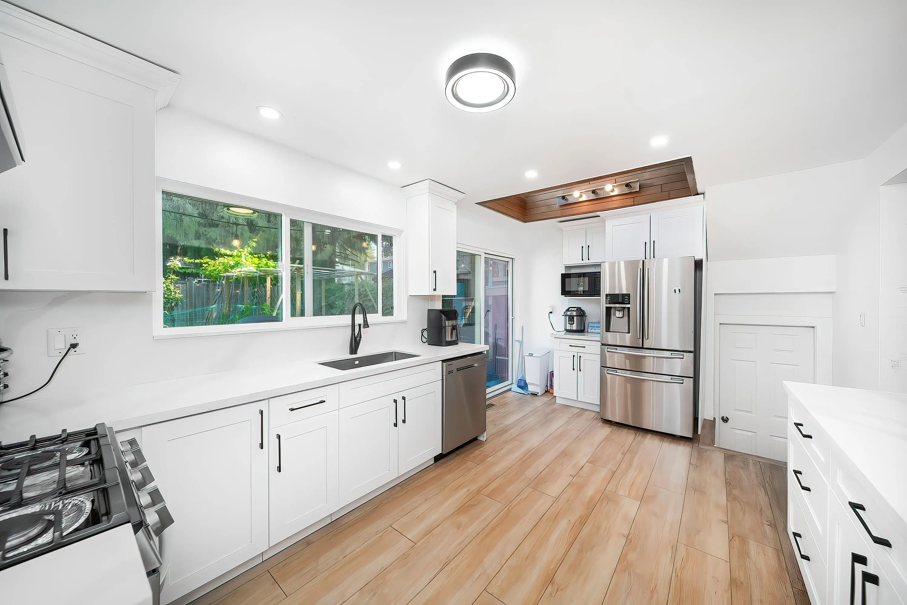 2011 Paulus Crescent