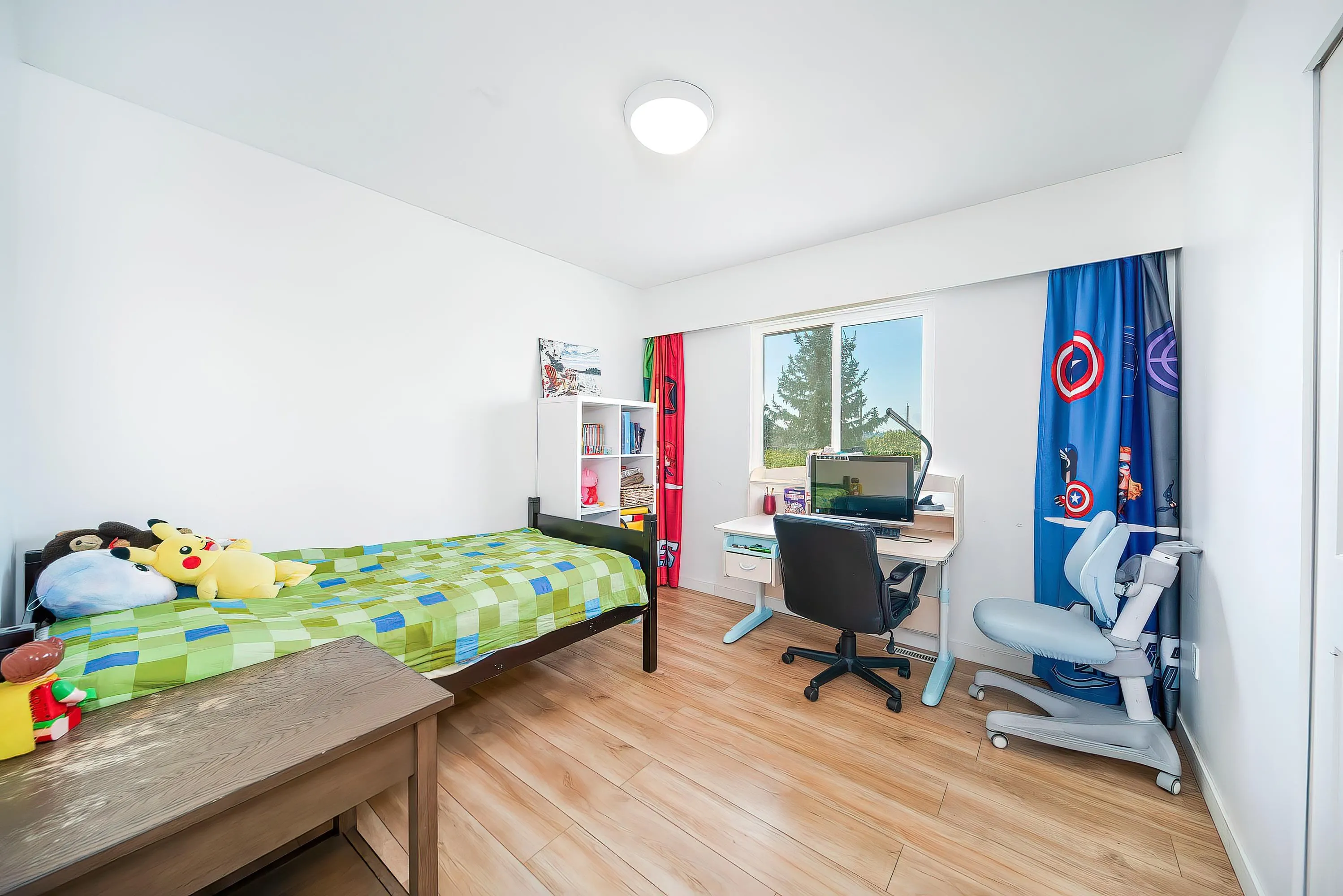 2011 Paulus Crescent