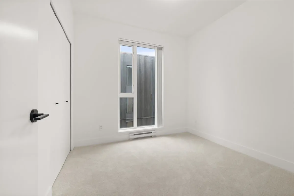 509 3075 Murray Street